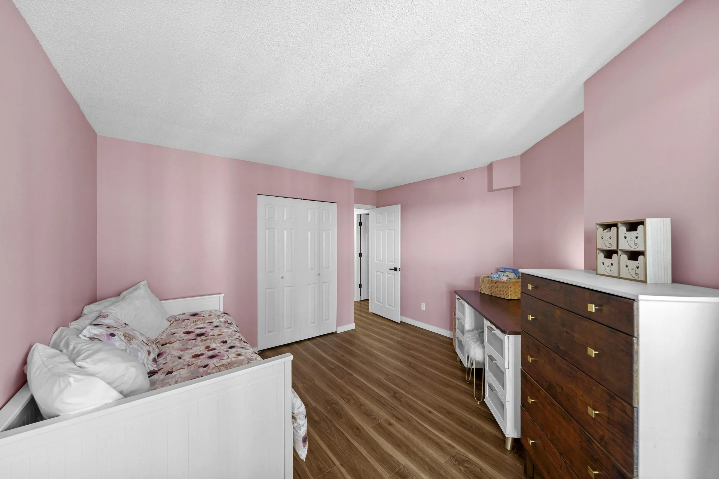 1207 1185 Quayside Drive