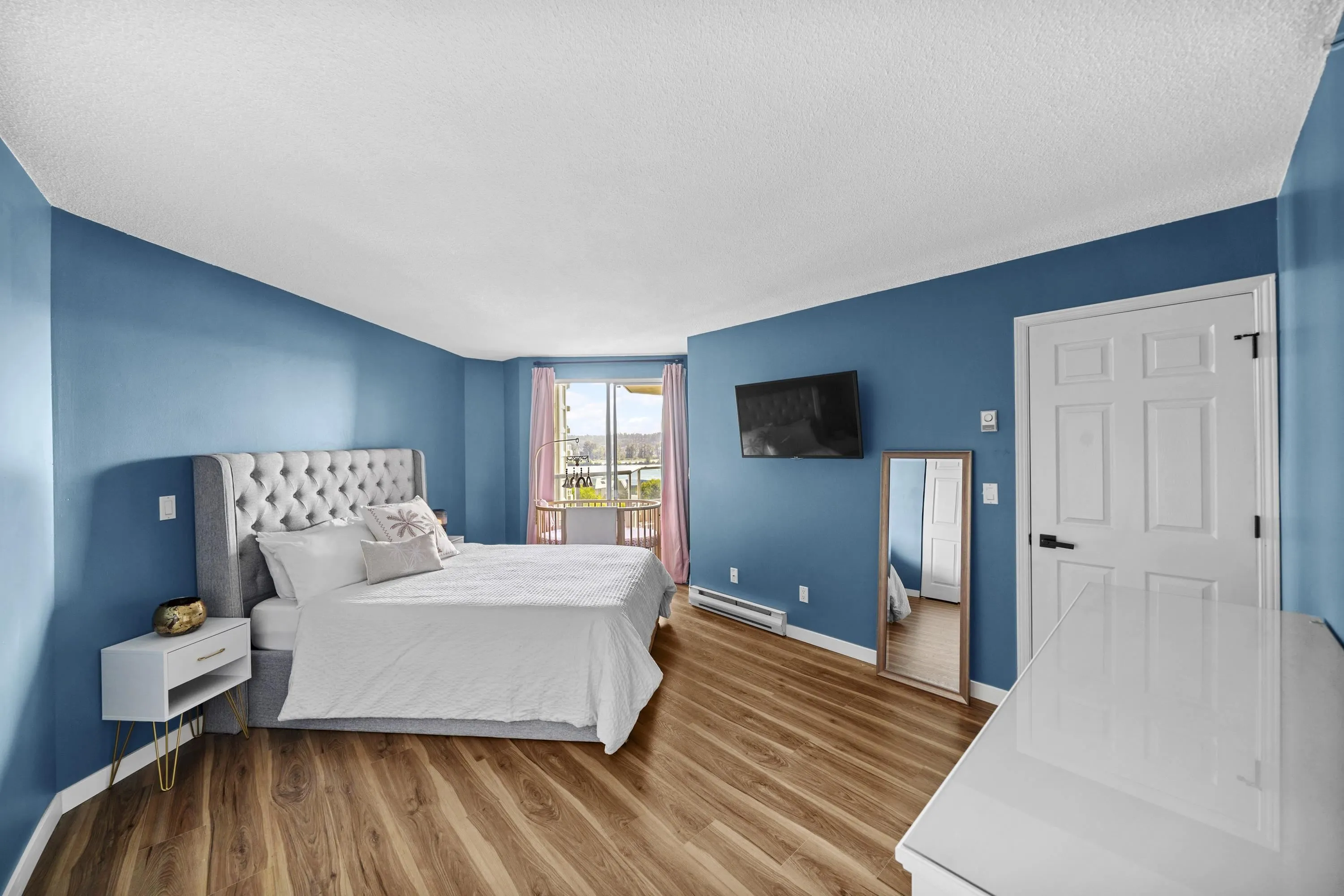 1207 1185 Quayside Drive