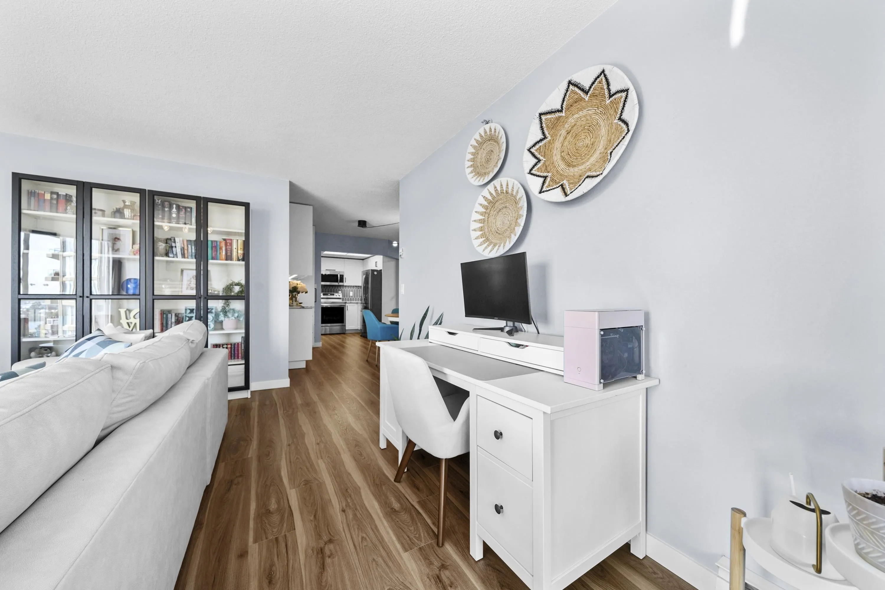 1207 1185 Quayside Drive