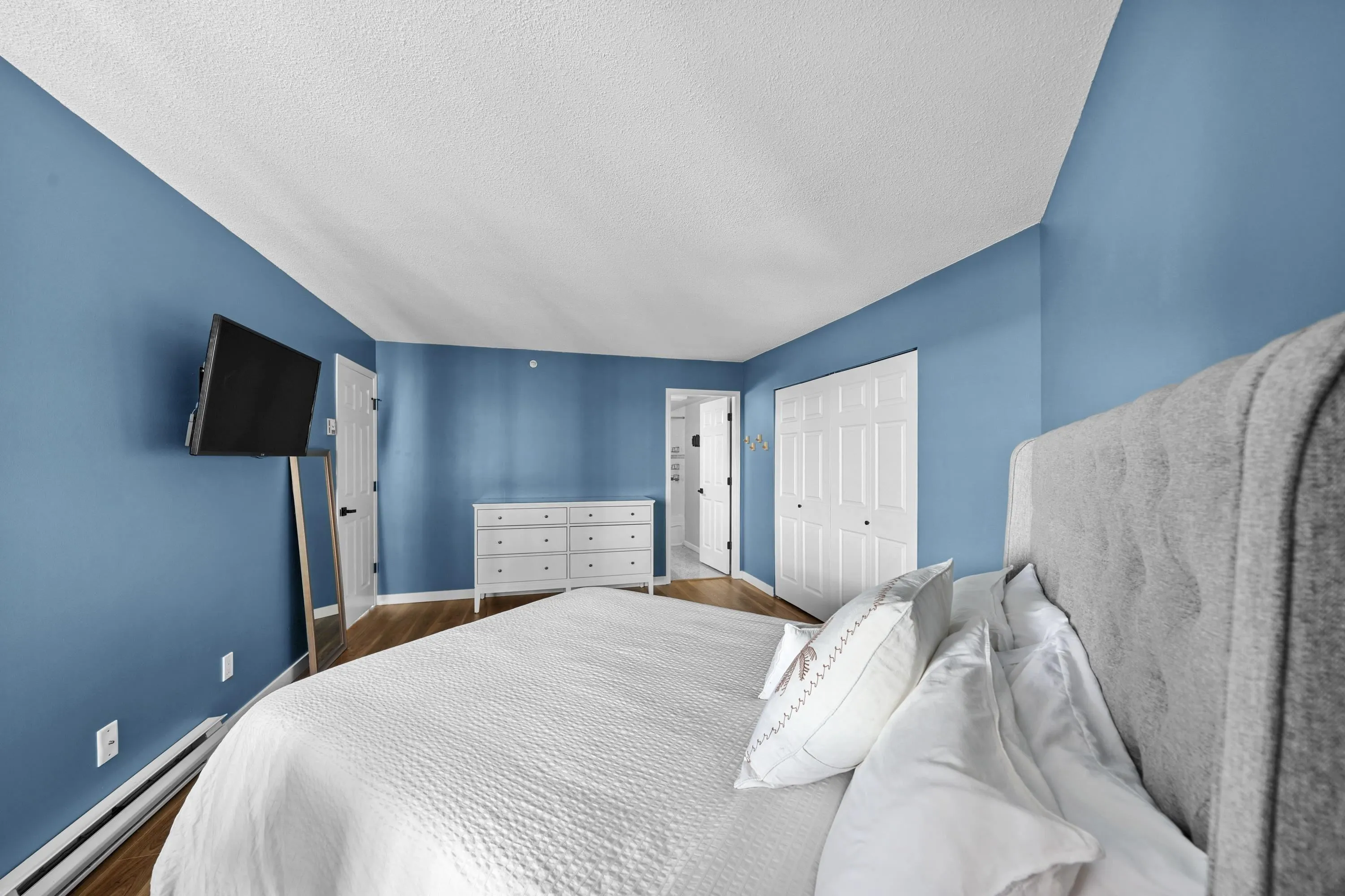 1207 1185 Quayside Drive