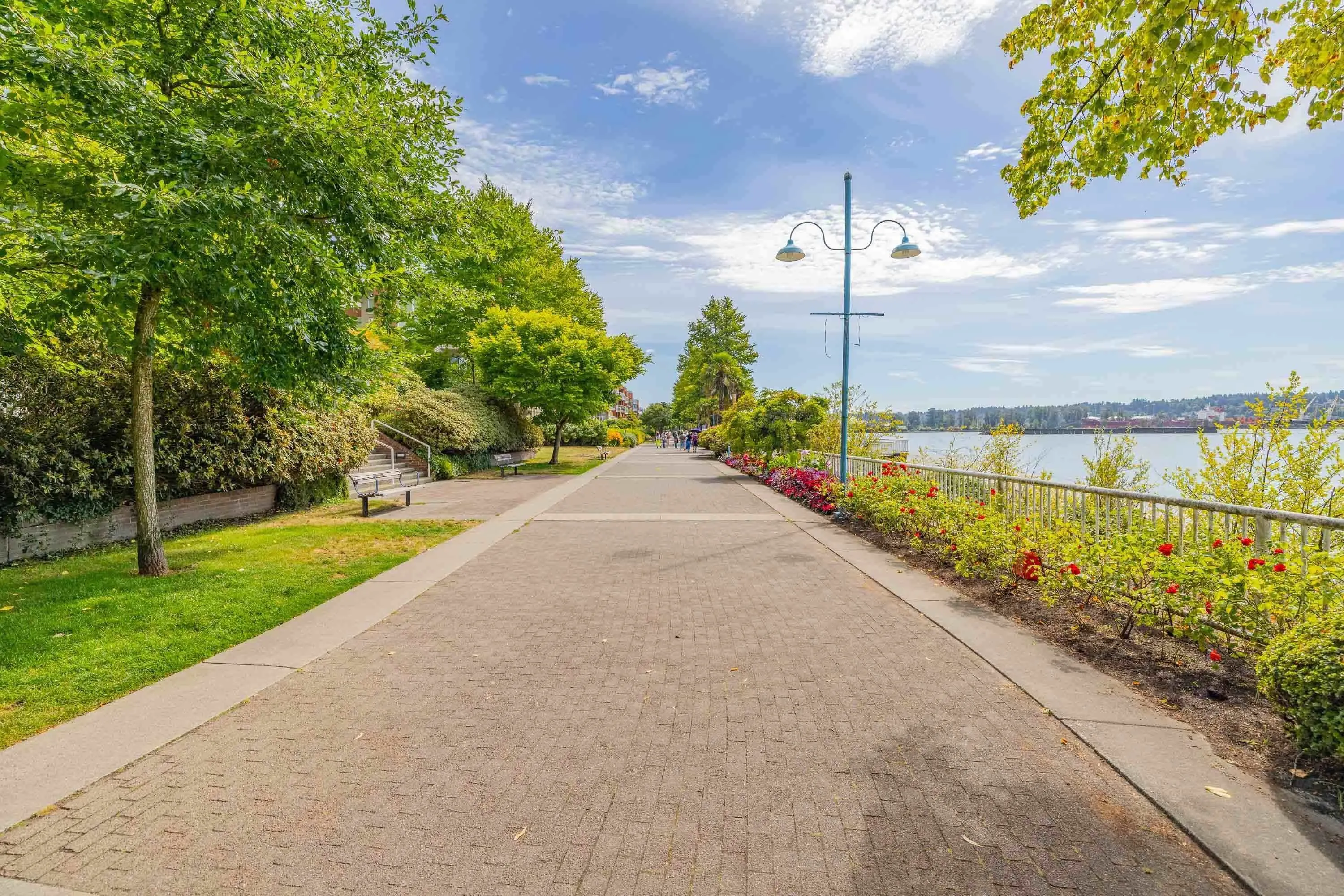 1207 1185 Quayside Drive
