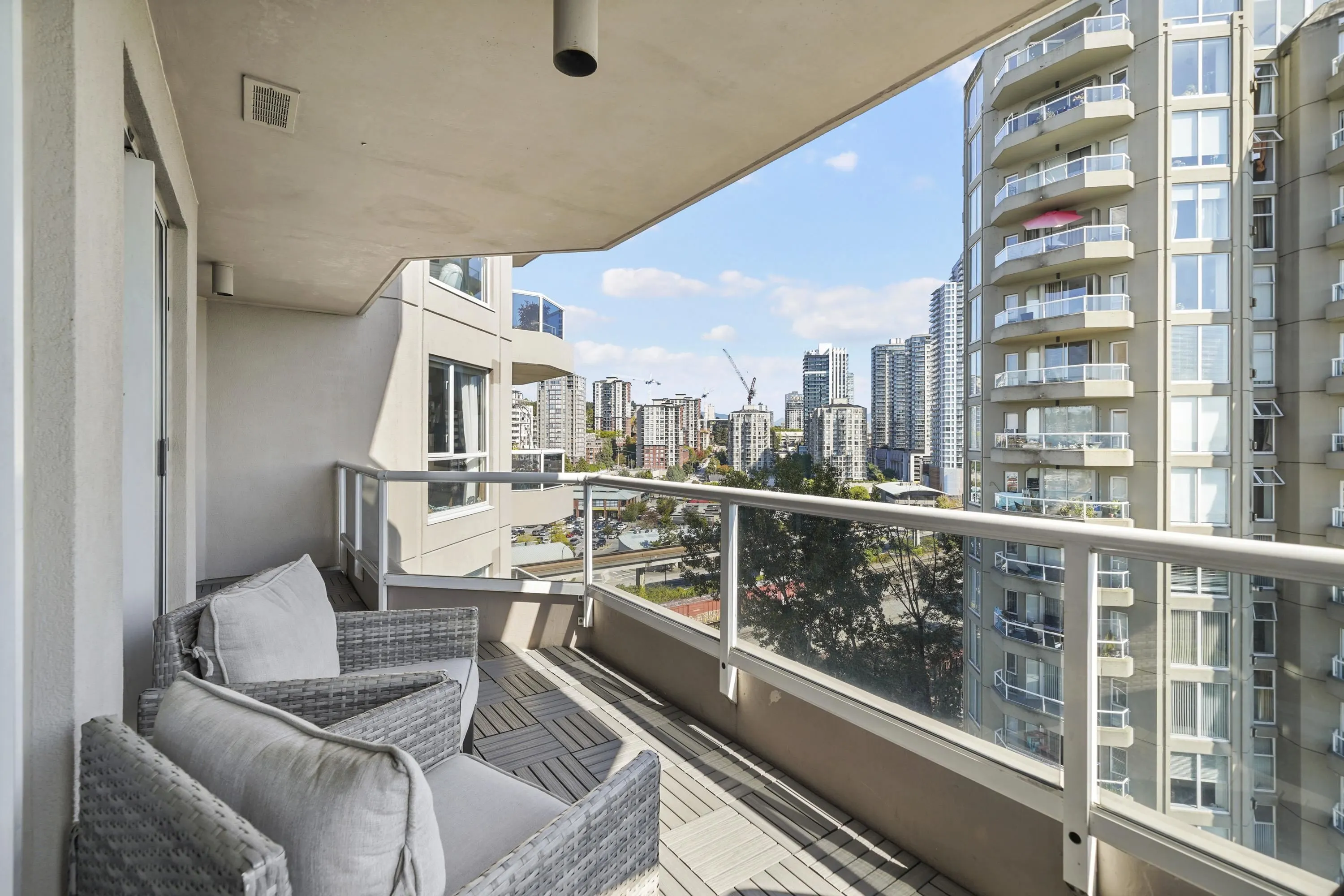 1207 1185 Quayside Drive
