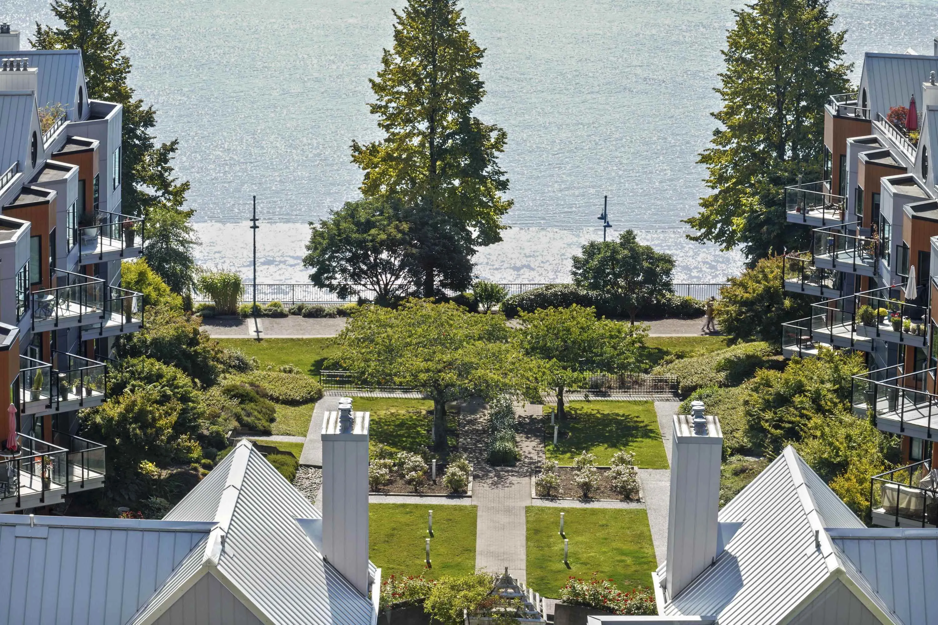 1207 1185 Quayside Drive