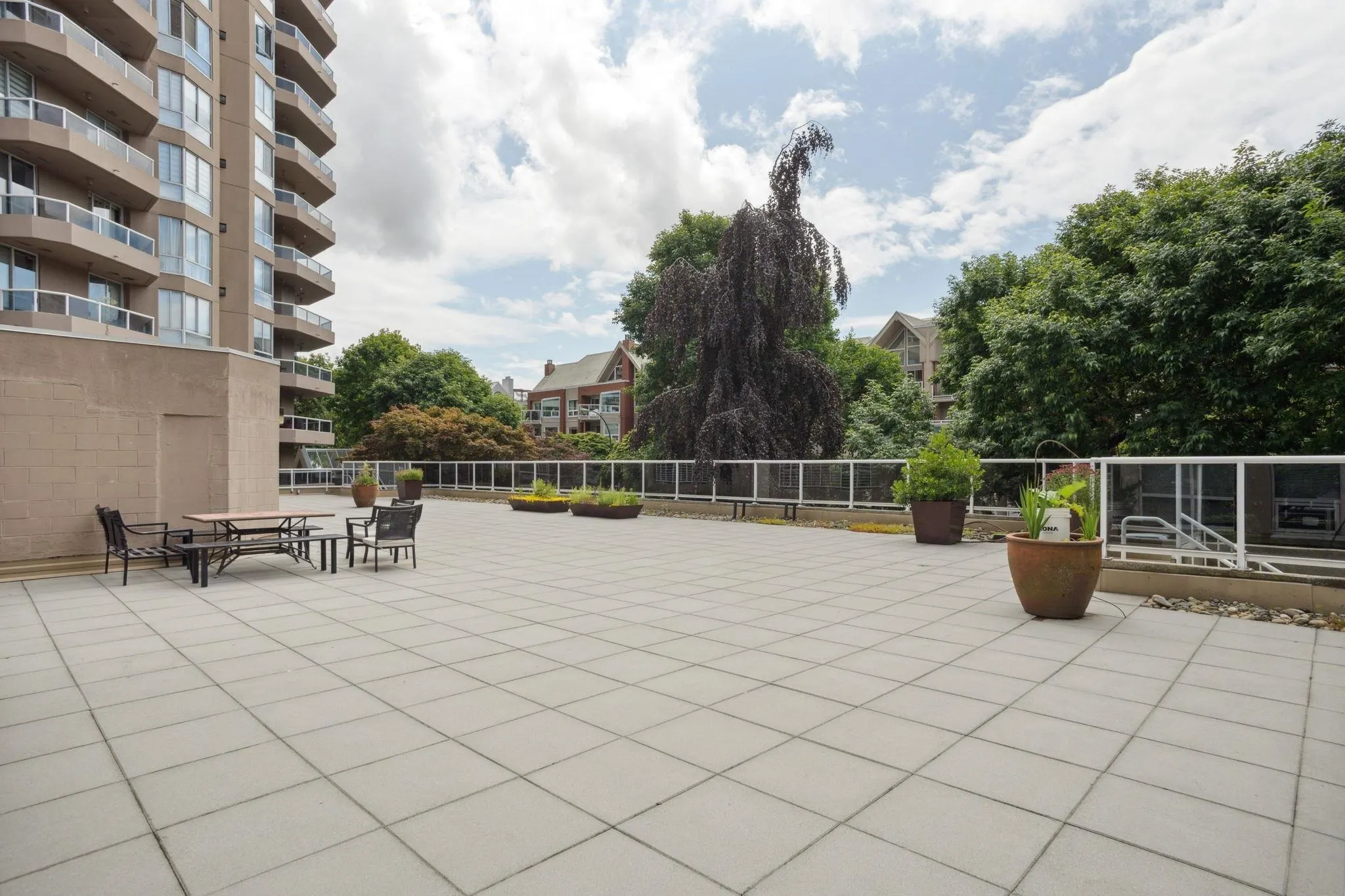 1207 1185 Quayside Drive