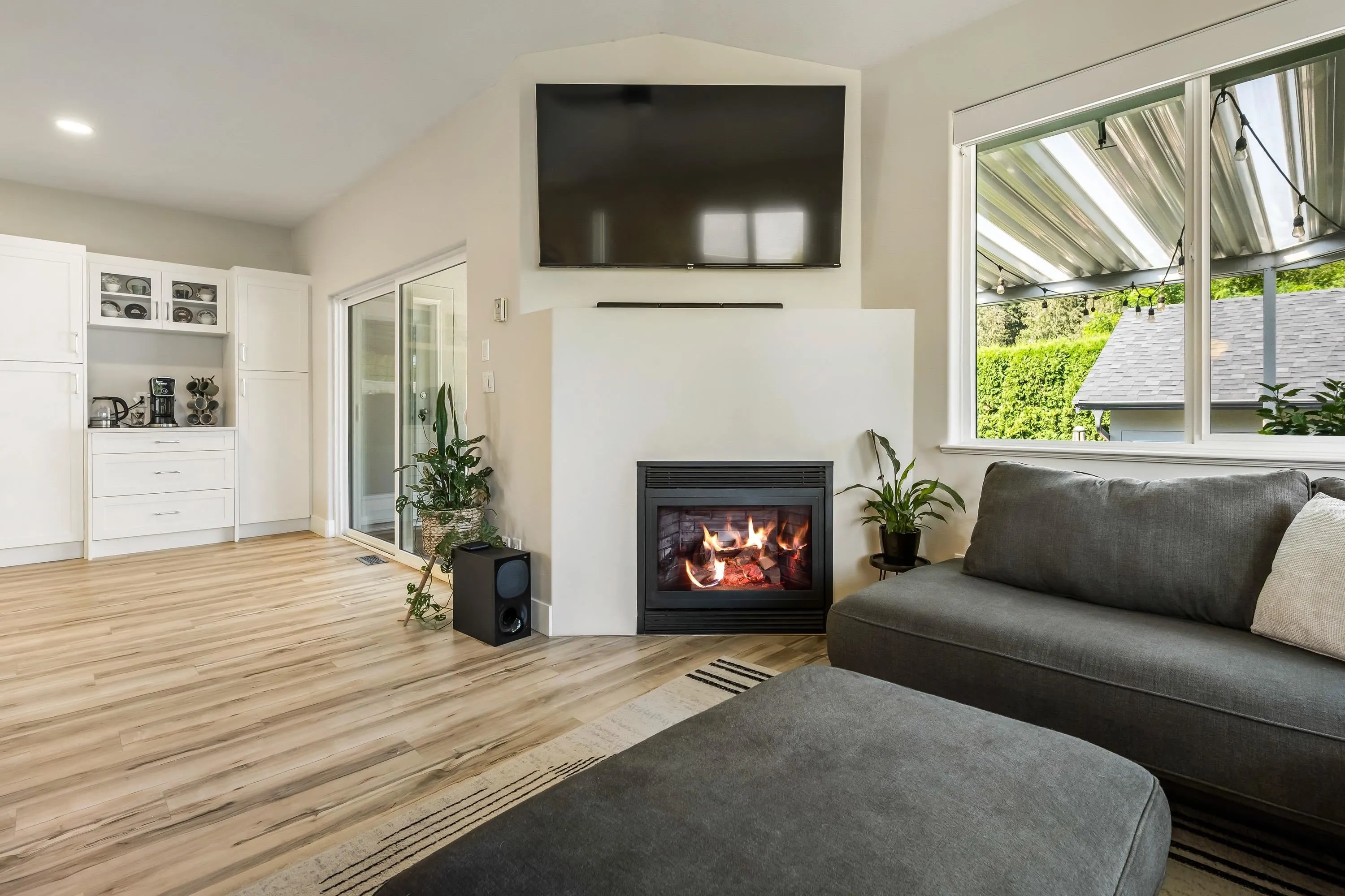 44425 Elsie Place