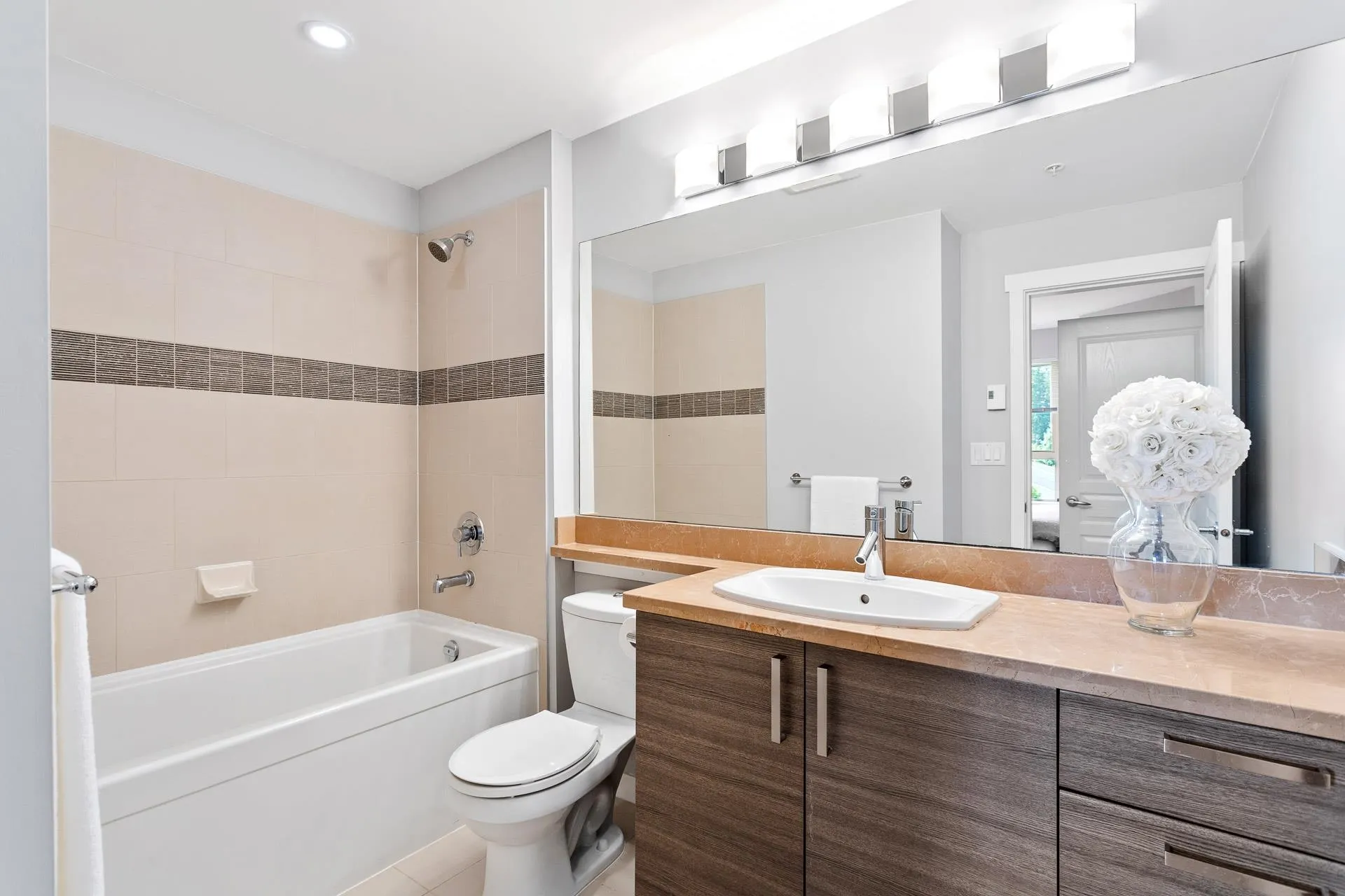 409 1153 Kensal Place