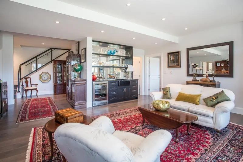 1812 Cardinal Crescent