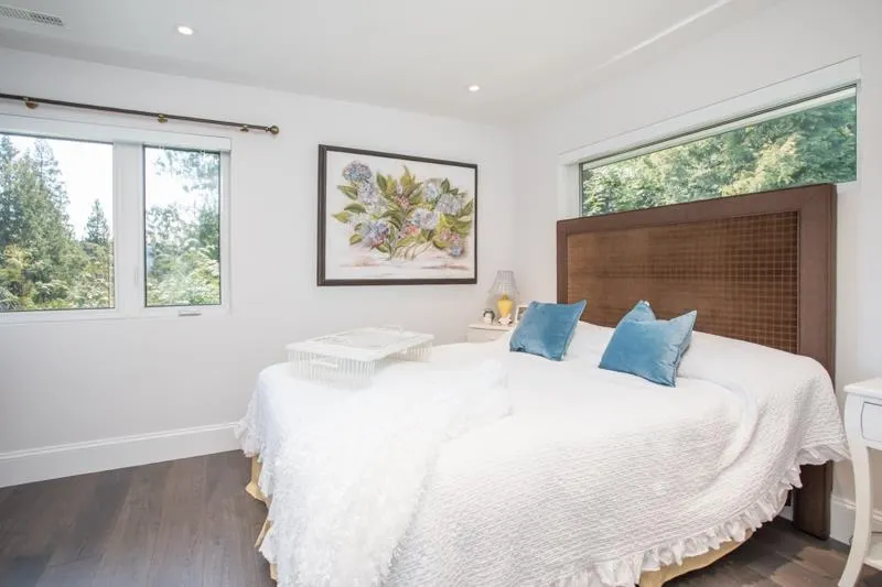 1812 Cardinal Crescent