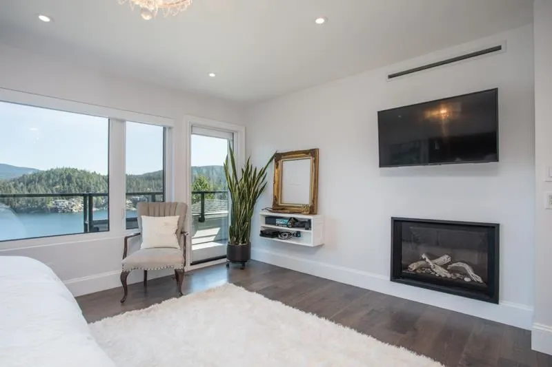 1812 Cardinal Crescent