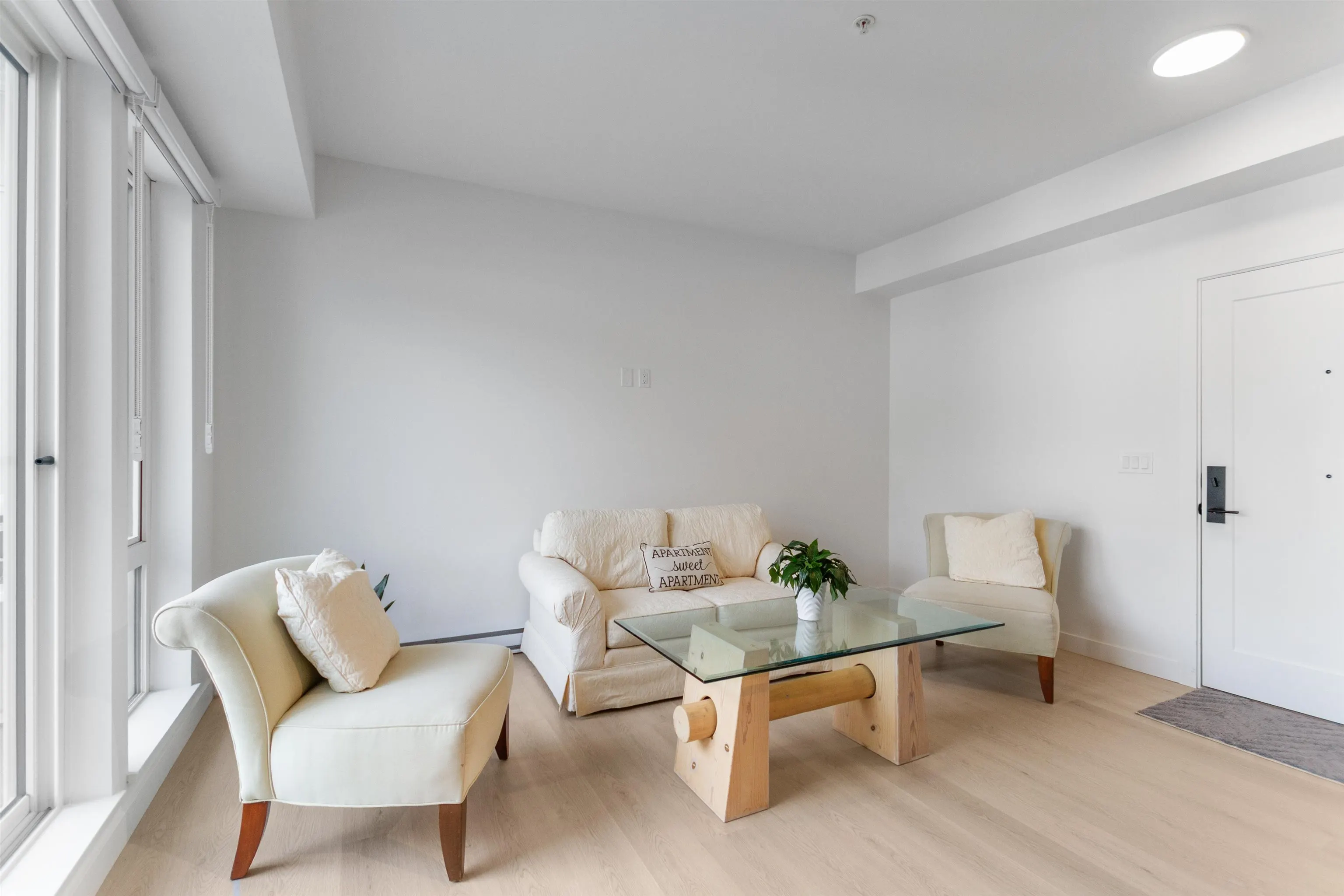 606 2002 St. George Street