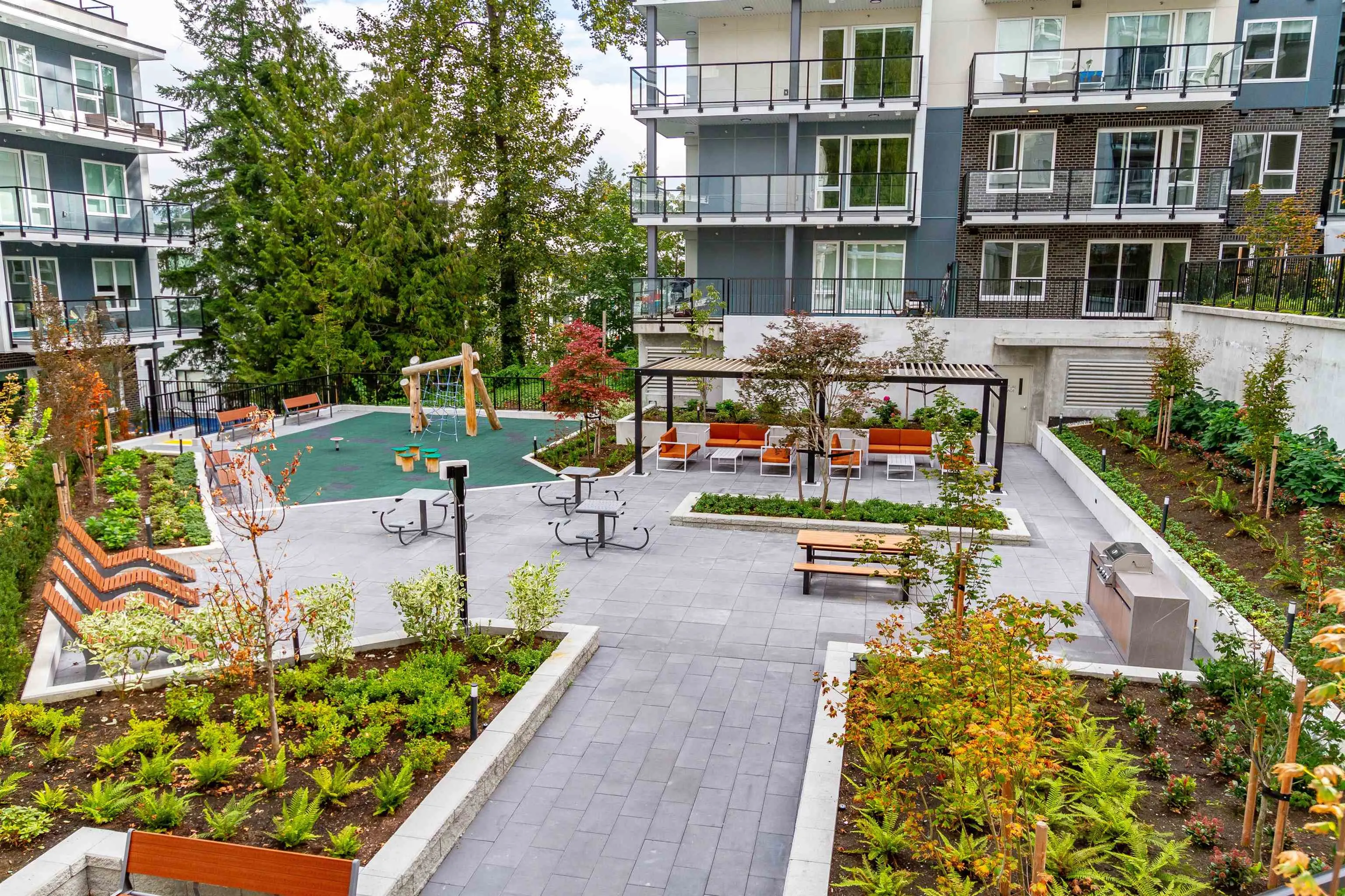 606 2002 St. George Street