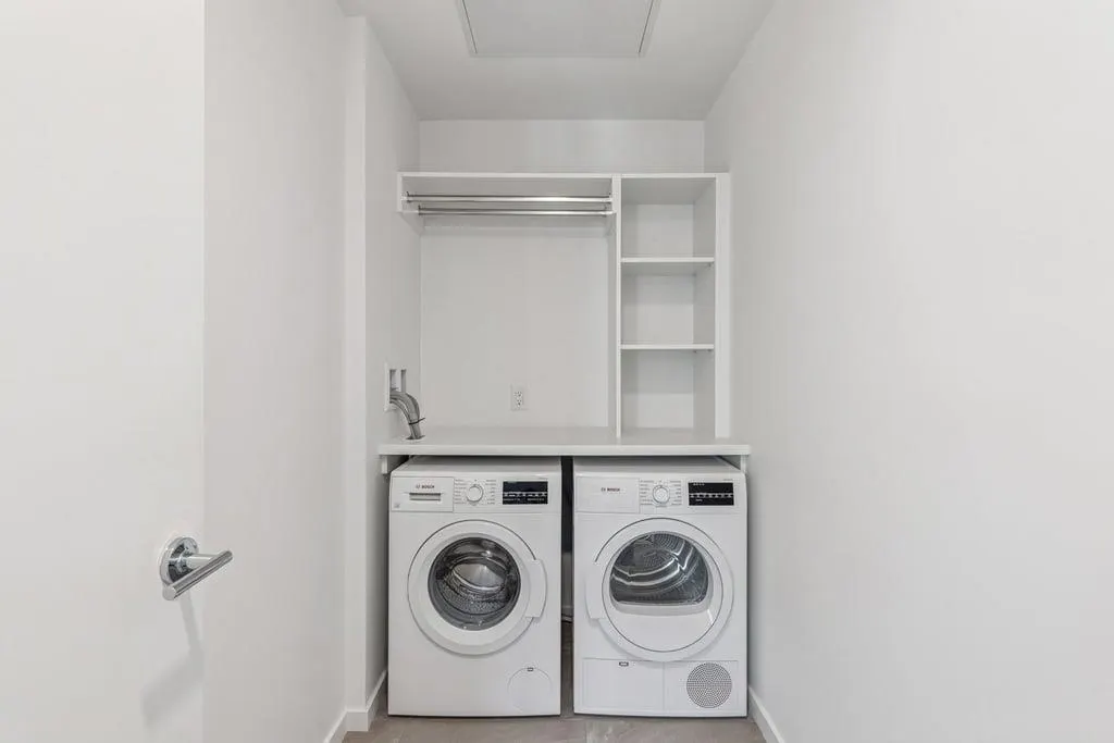 1107 6500 Minoru Street