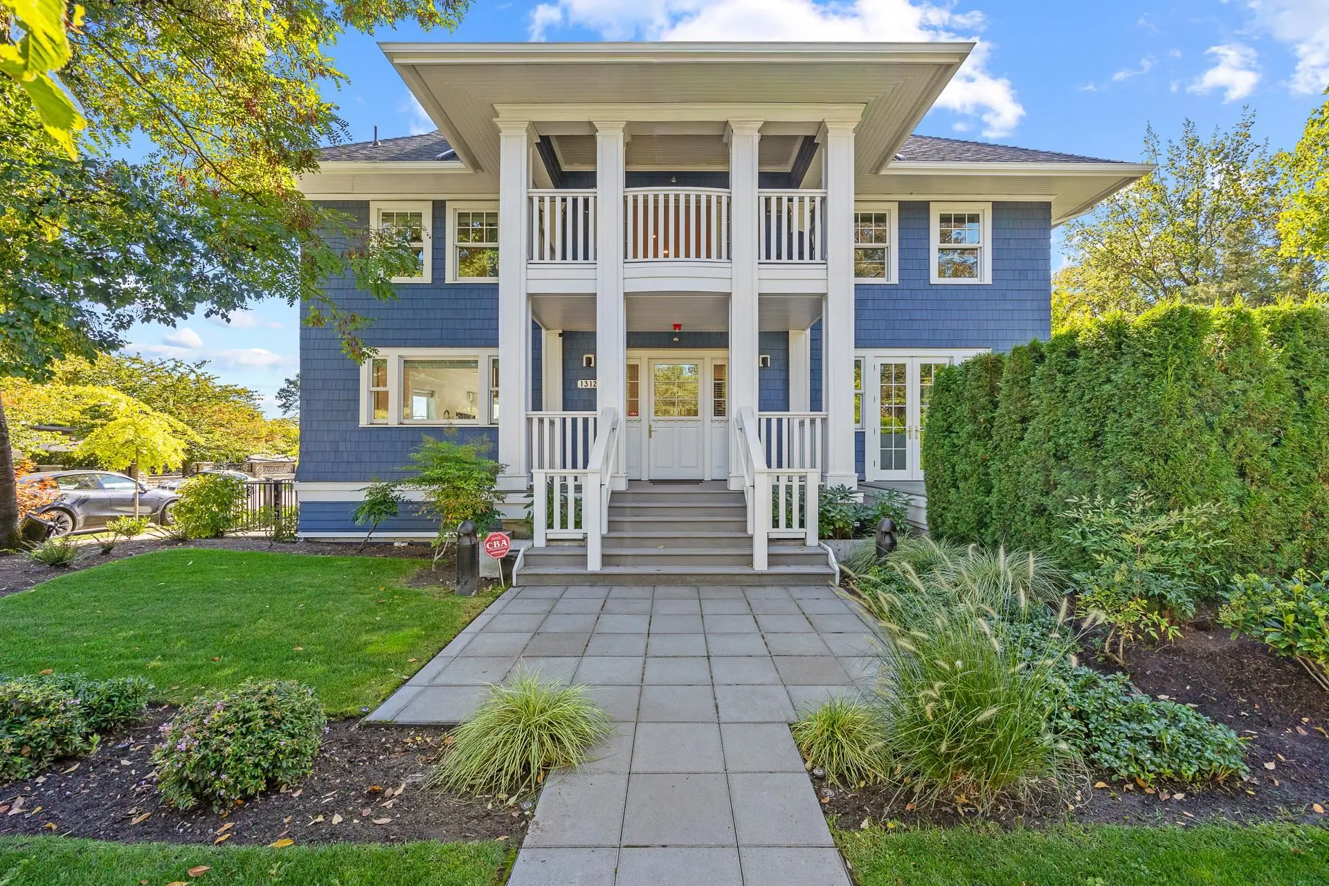 1312 W 57th Avenue