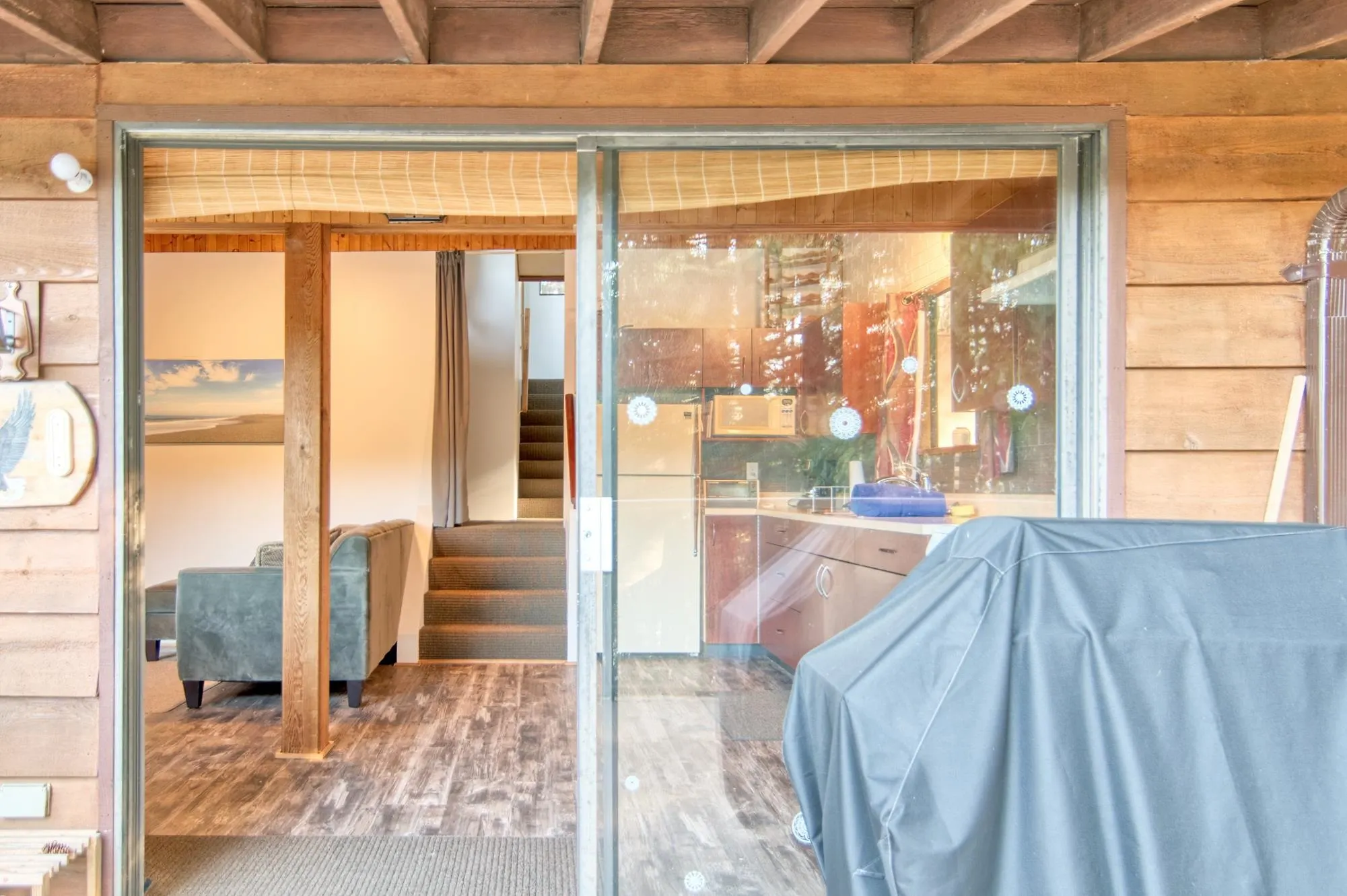 10 10387 Mercer Road