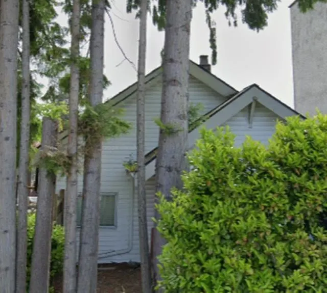 4756 Fraser Street