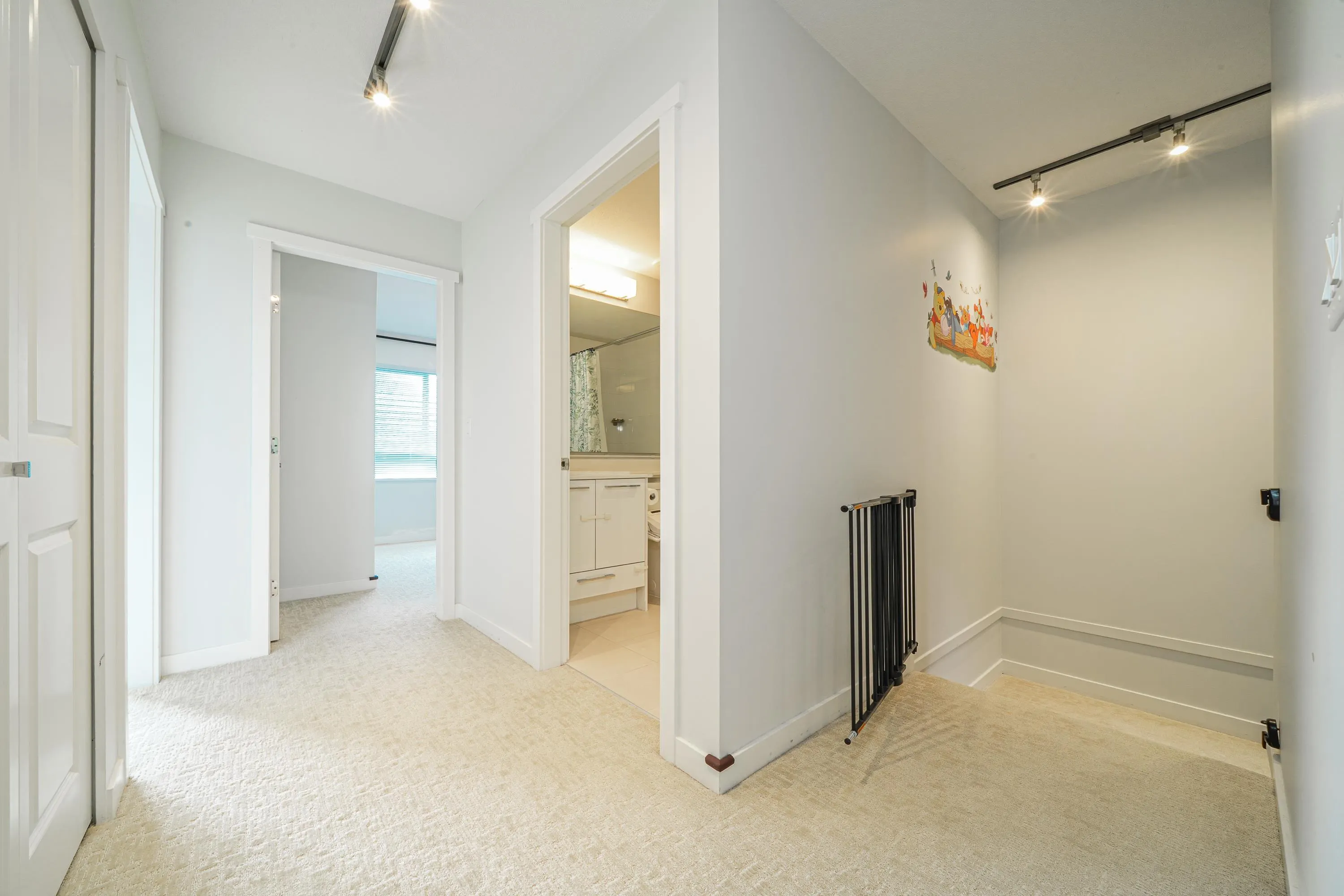 3 3500 Burke Village Promenade