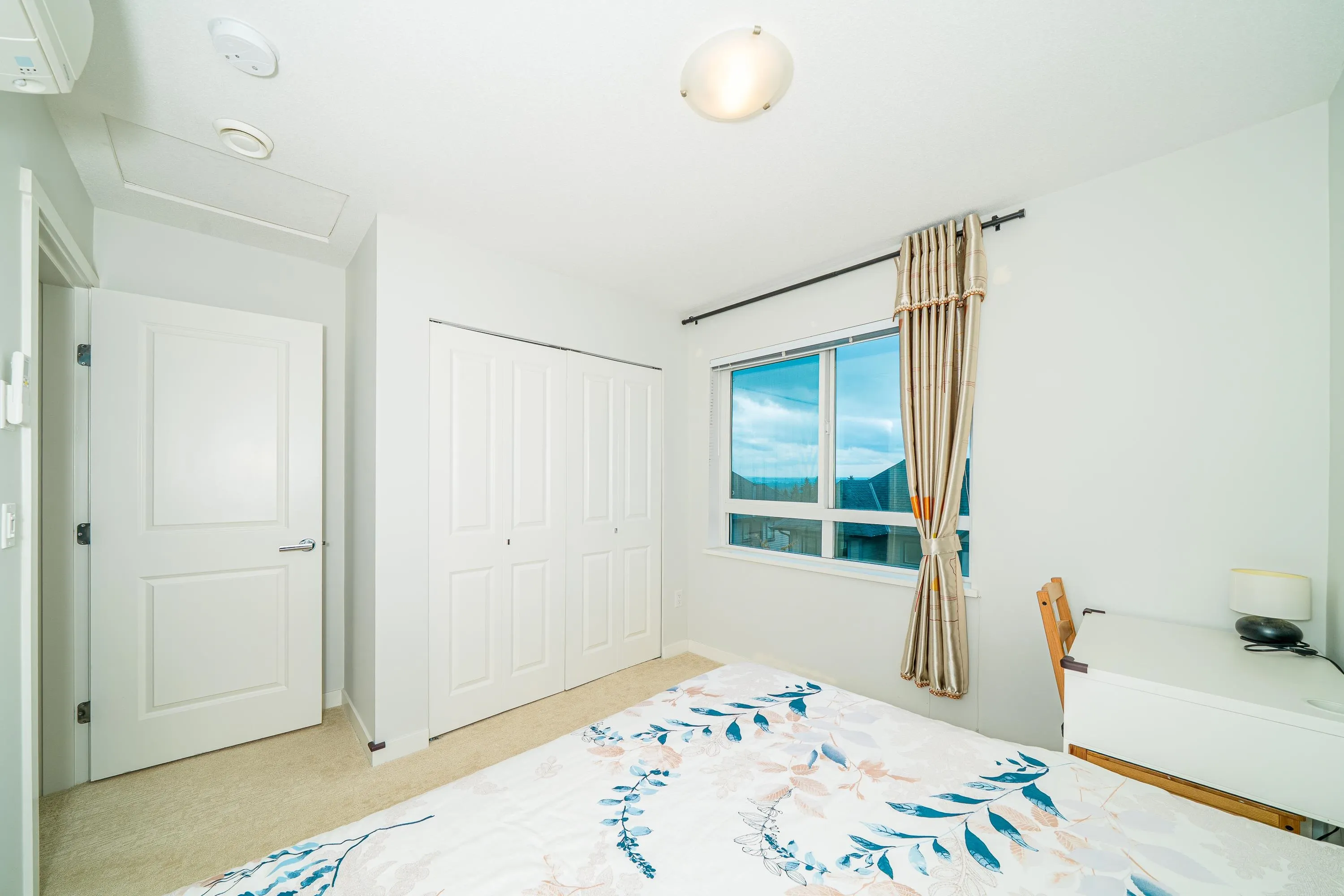 3 3500 Burke Village Promenade