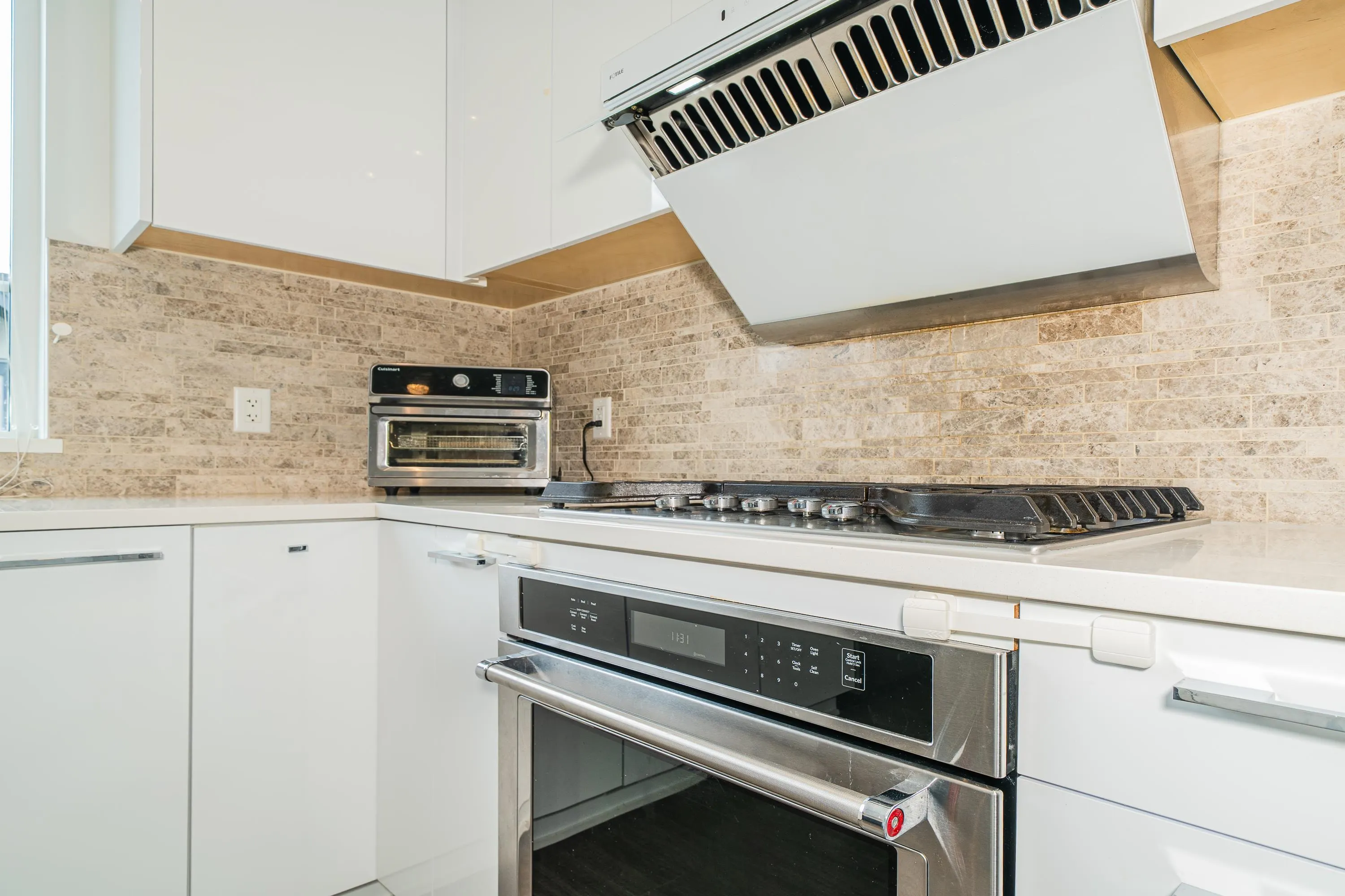 3 3500 Burke Village Promenade