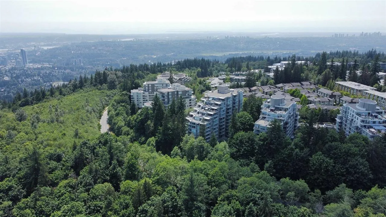 803 9262 University Crescent