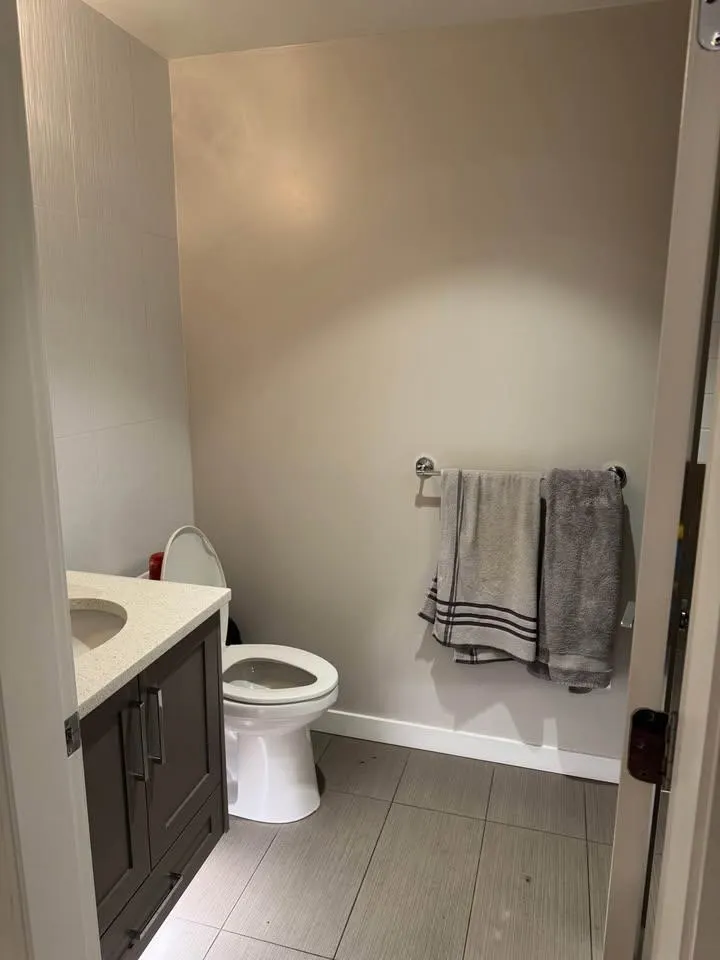 E205 20211 66 Ave