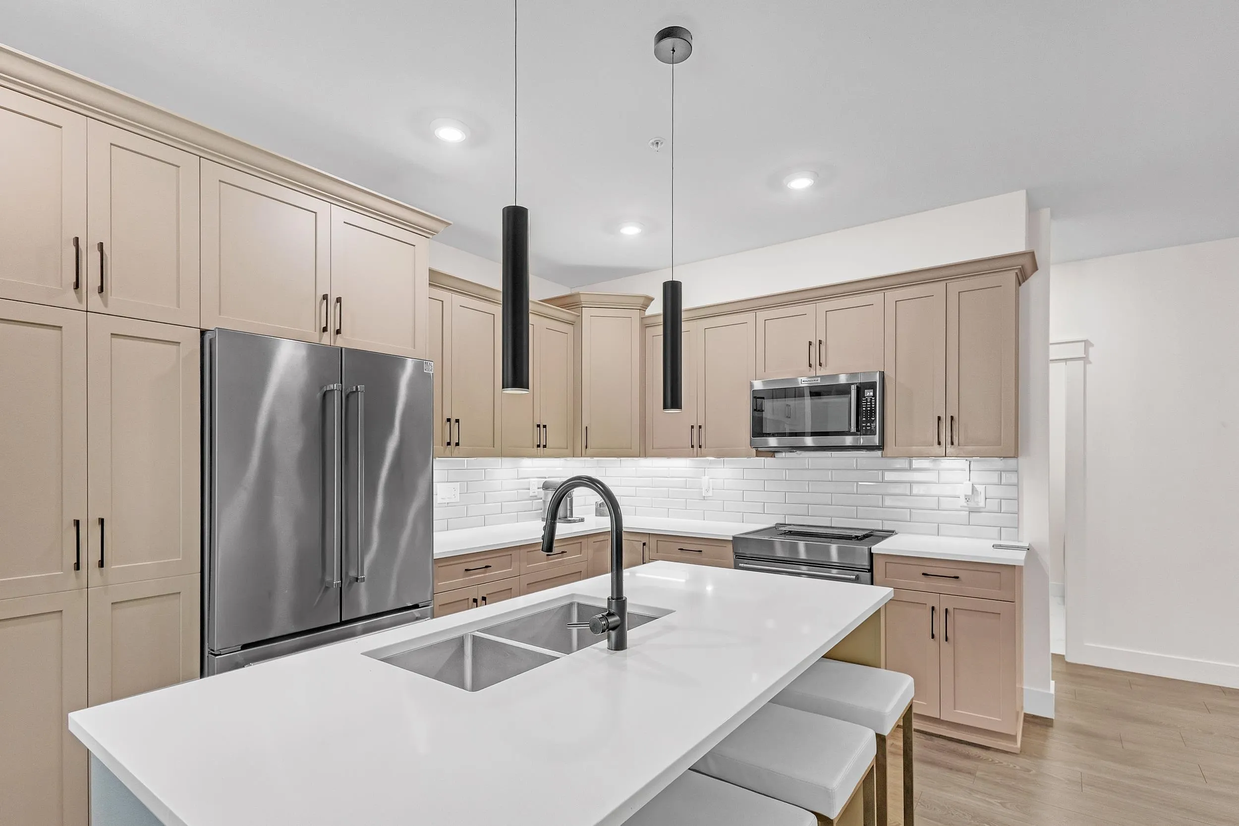 403 5380 Tyee Lane