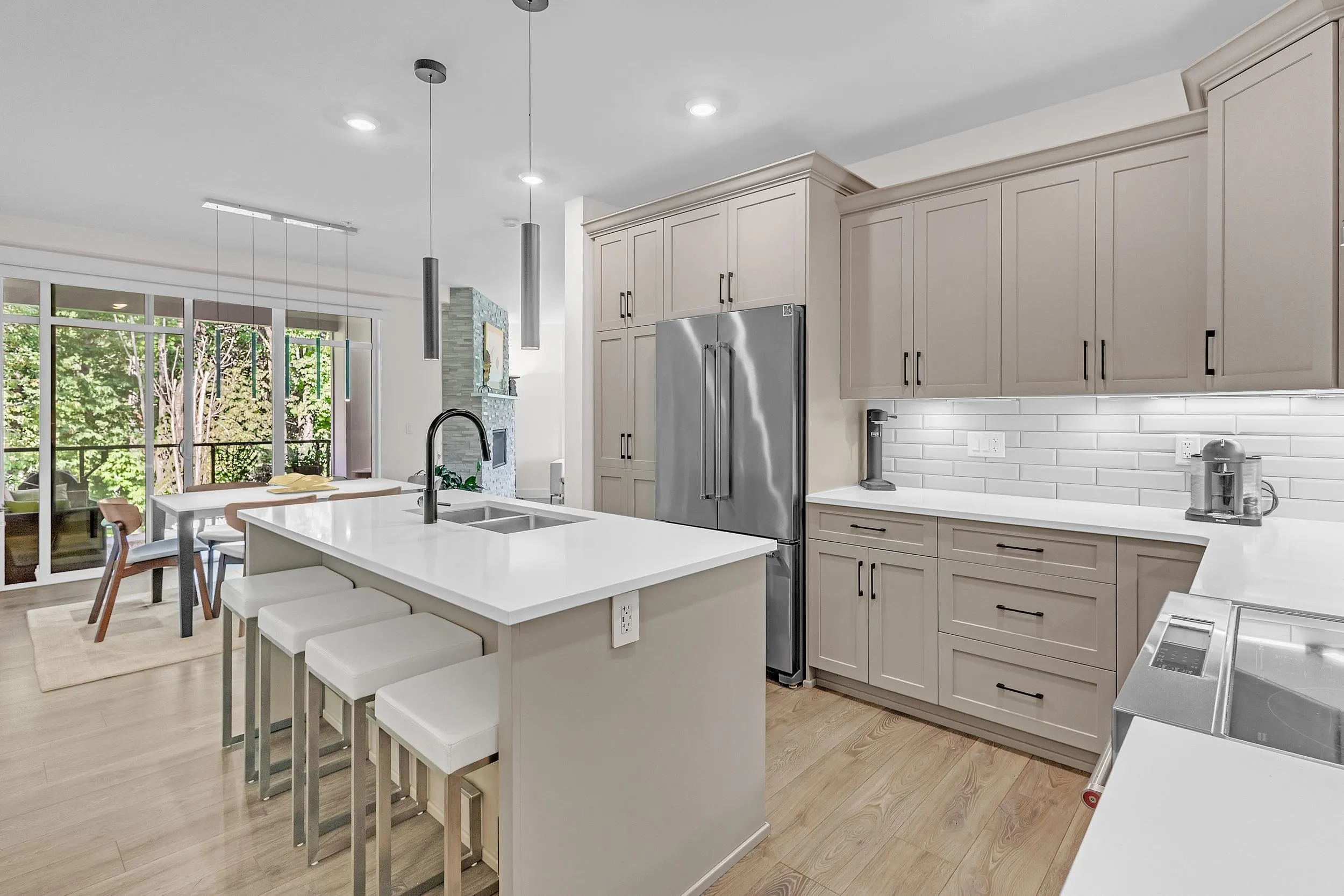 403 5380 Tyee Lane