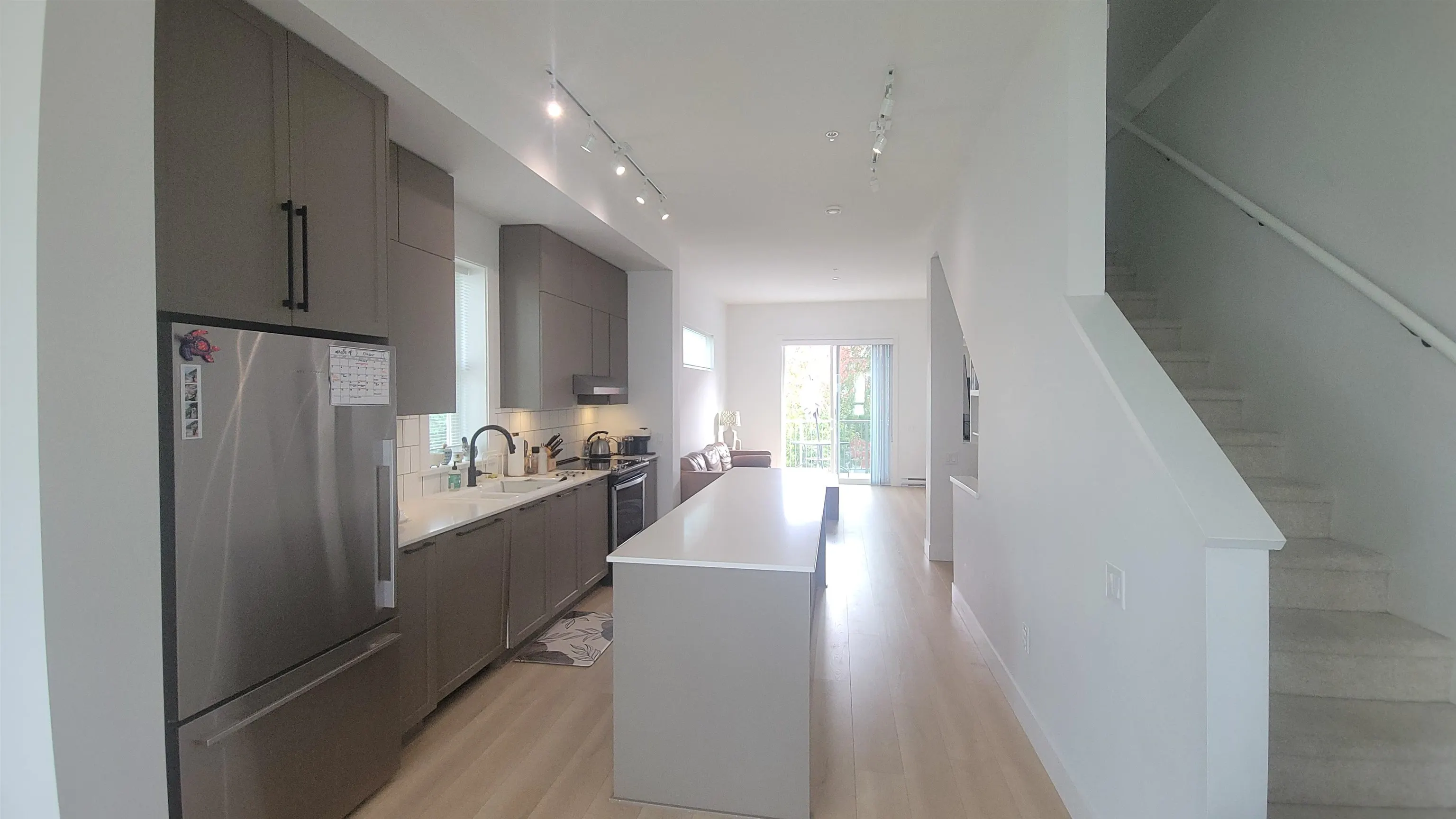 79 4638 Orca Way