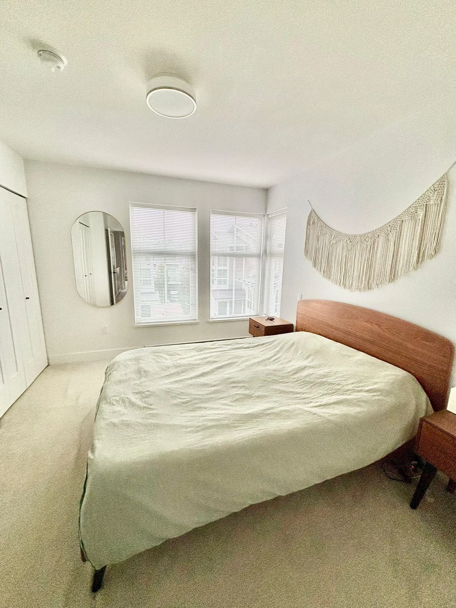 79 4638 Orca Way