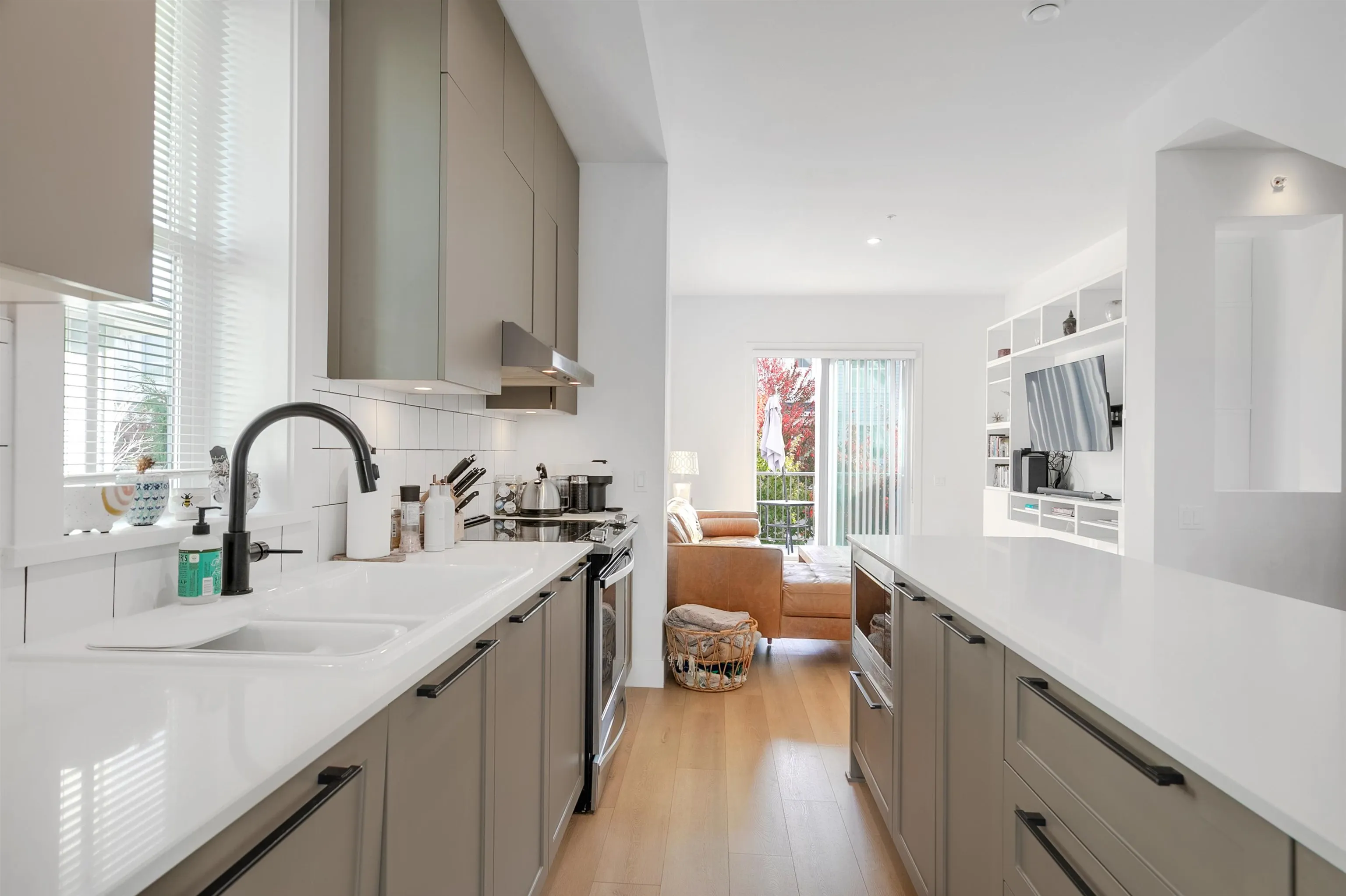 79 4638 Orca Way