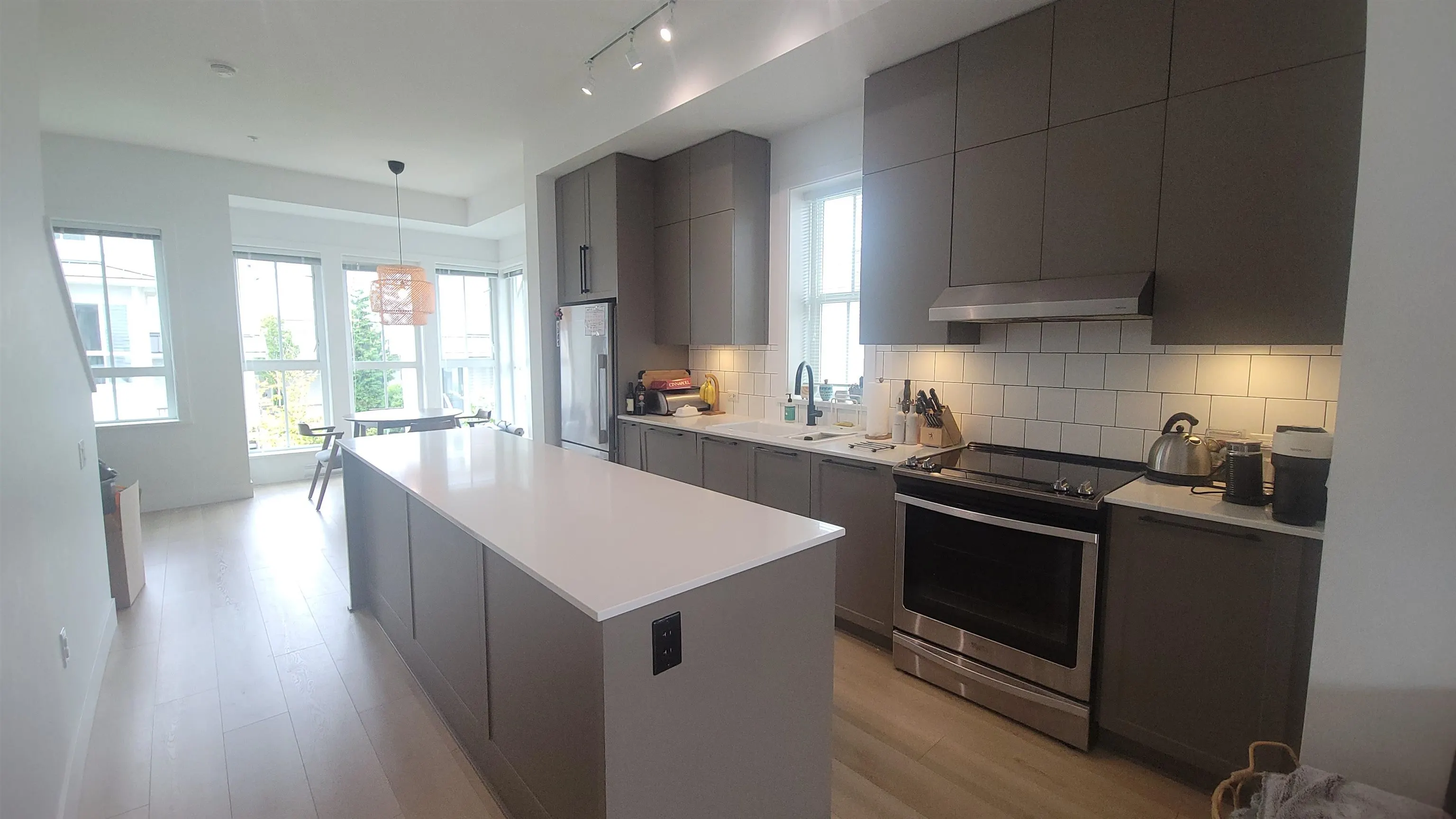 79 4638 Orca Way