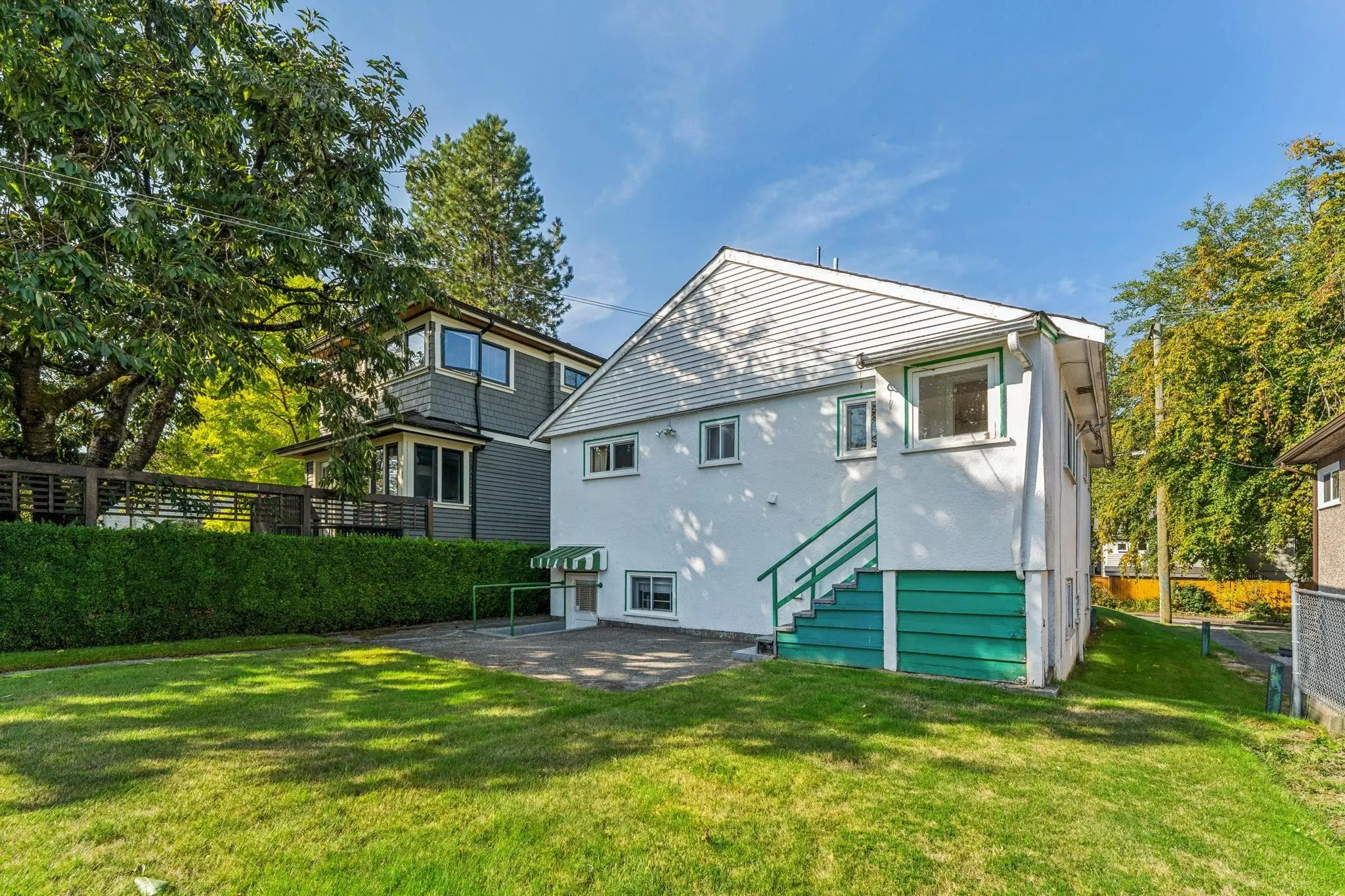 4182 Prince Edward Street