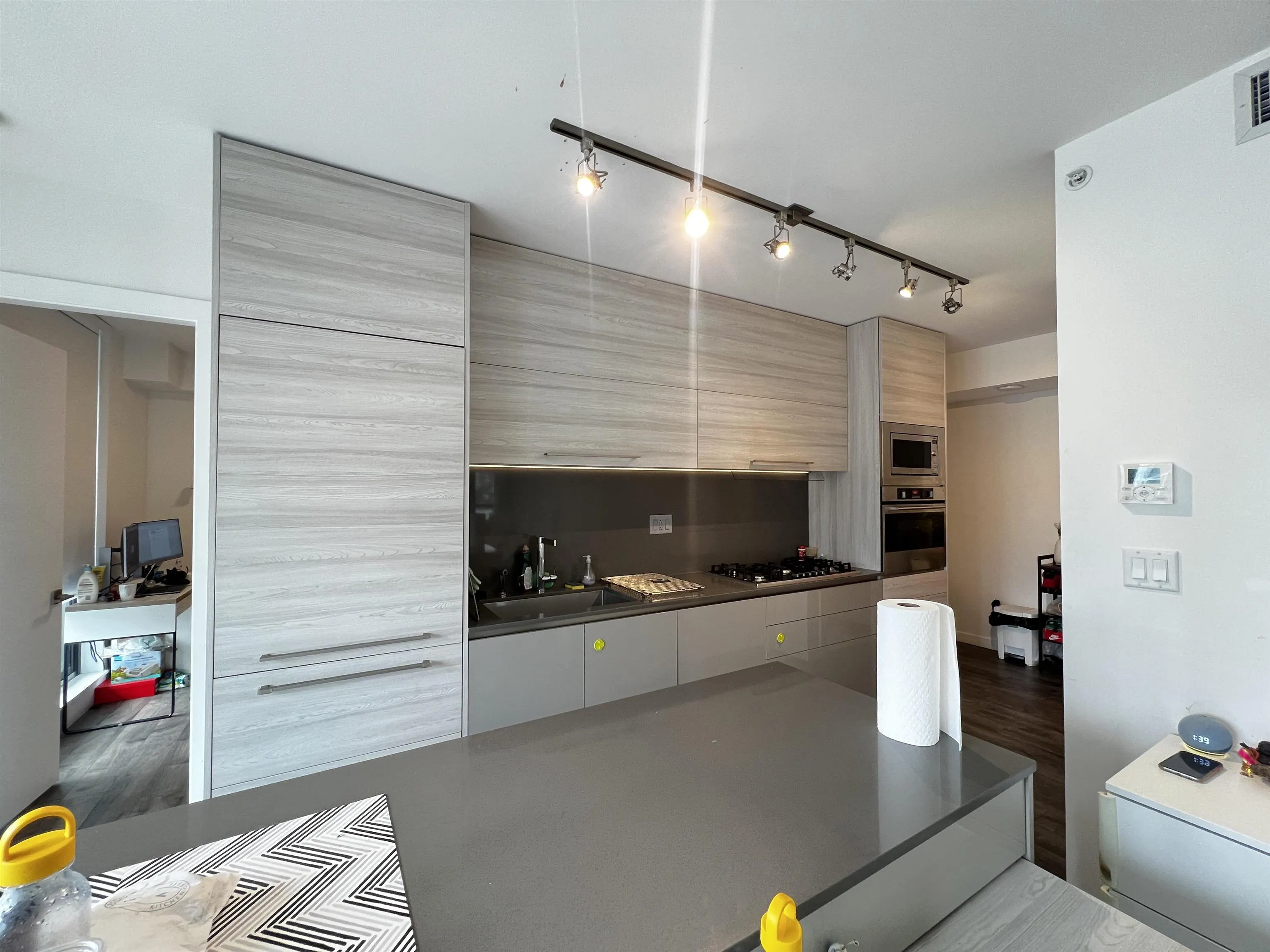 1303 4488 Juneau Street