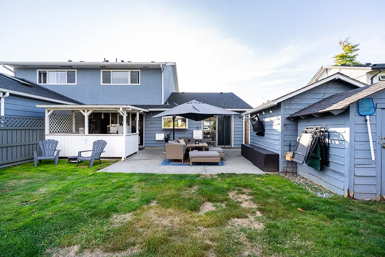5243 Maple Crescent