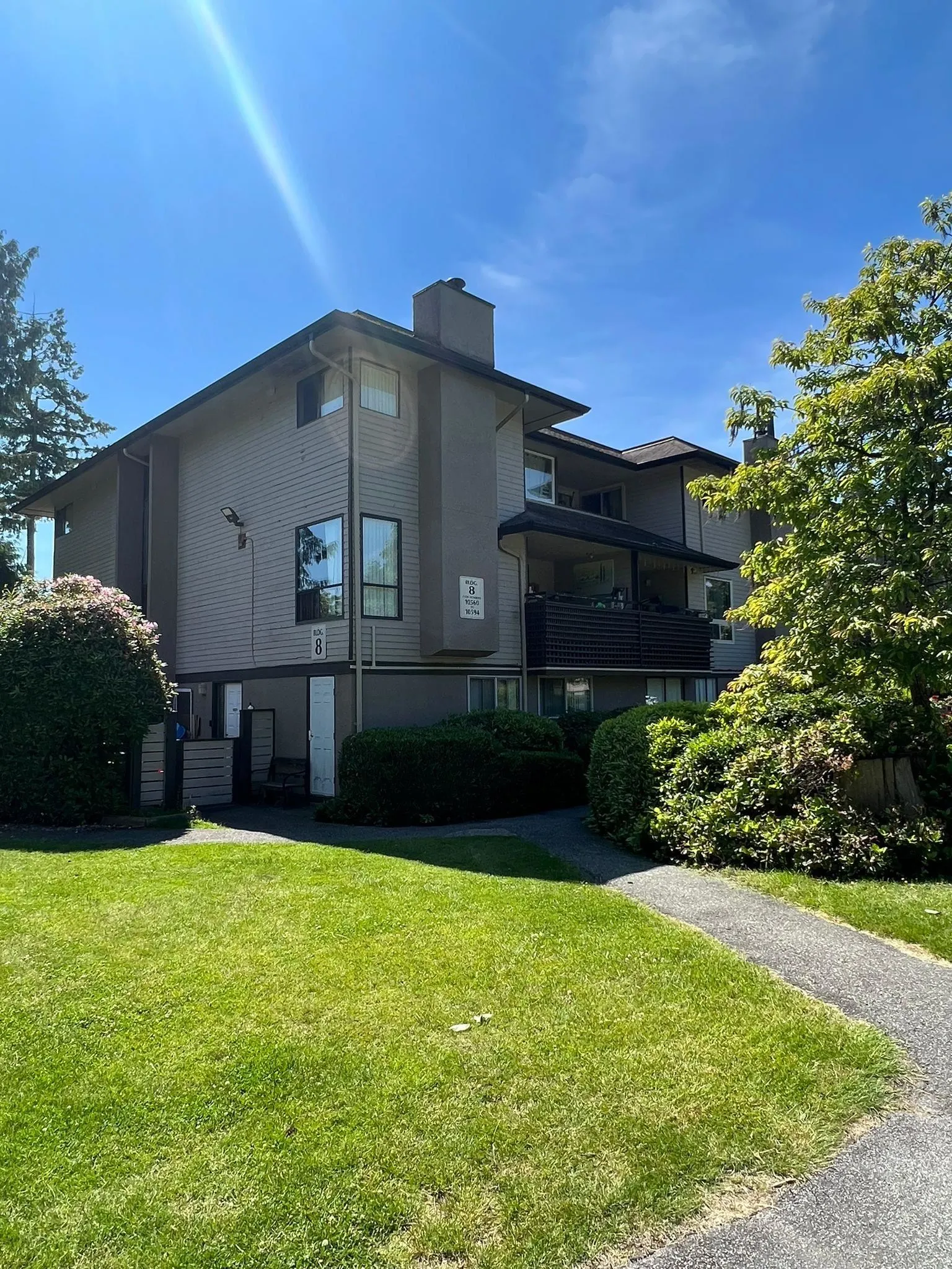 10580 Holly Park Lane