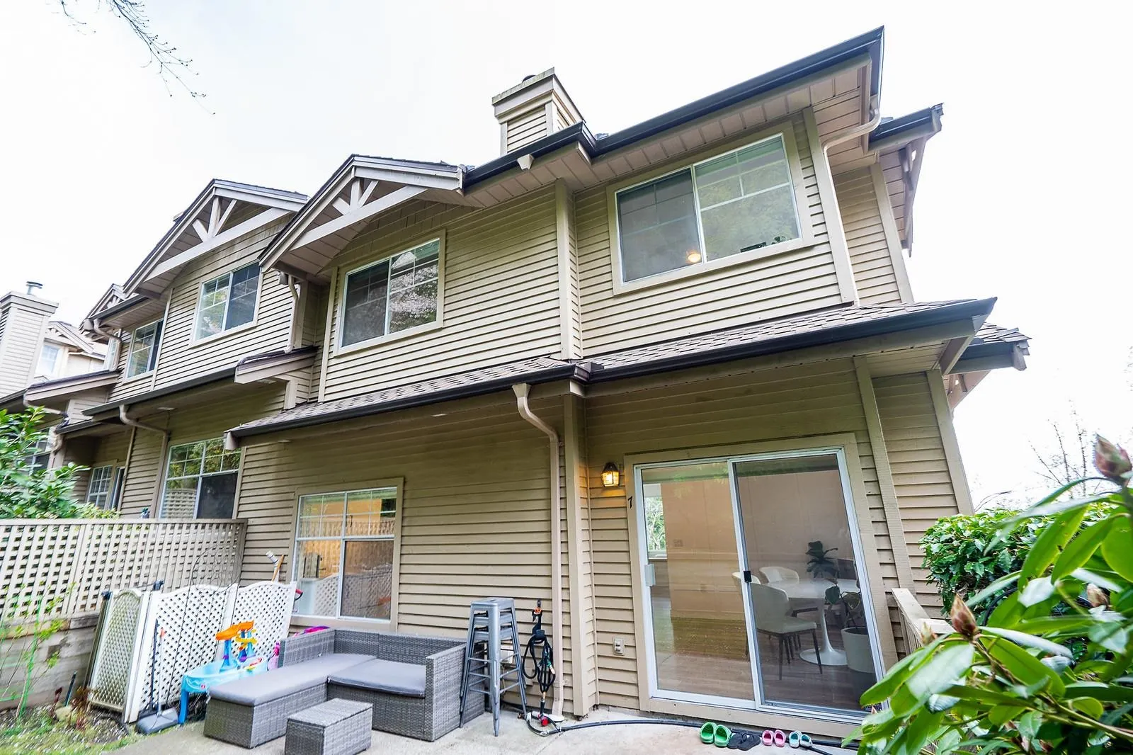 7 2979 Panorama Drive