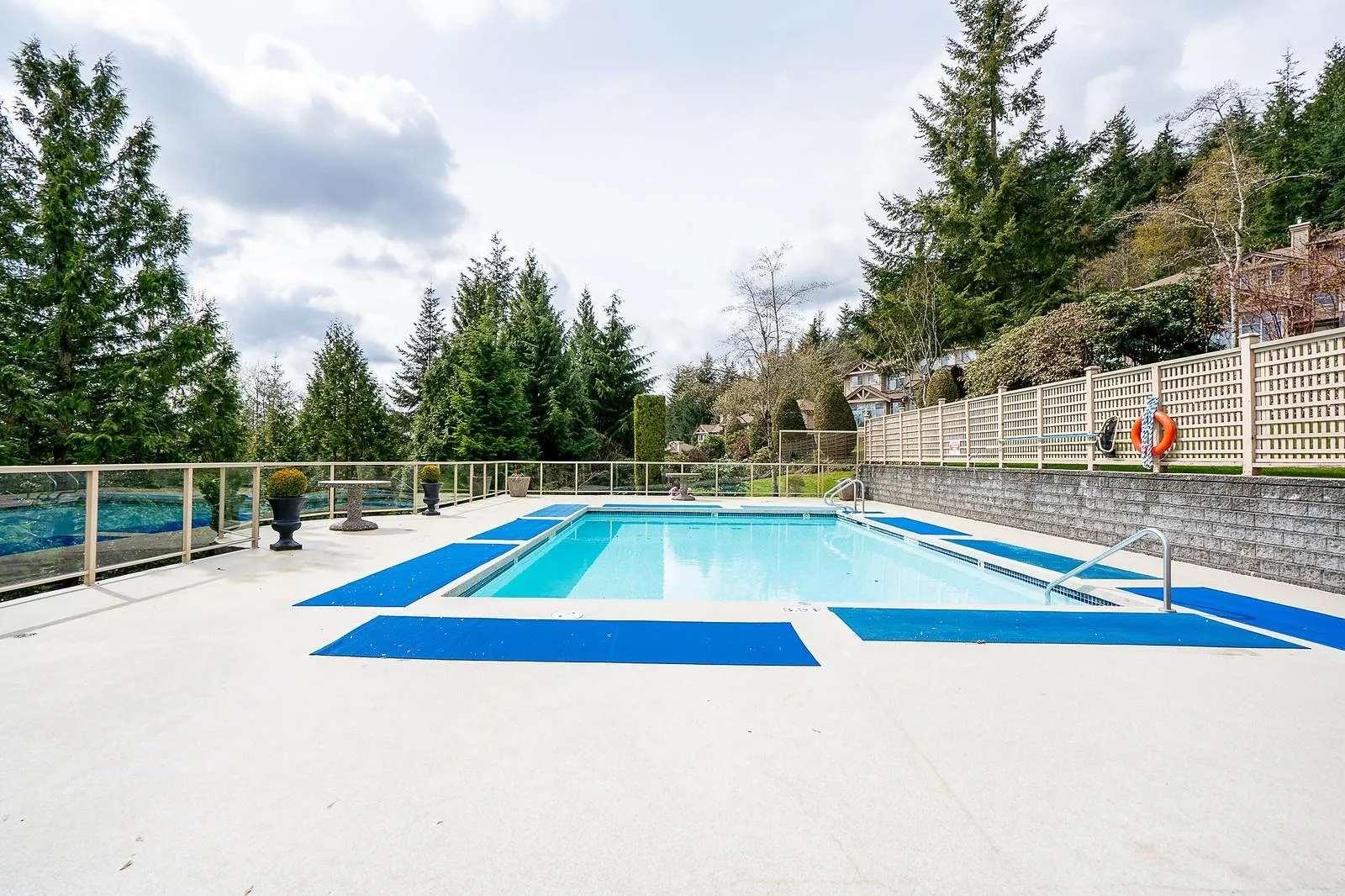 7 2979 Panorama Drive