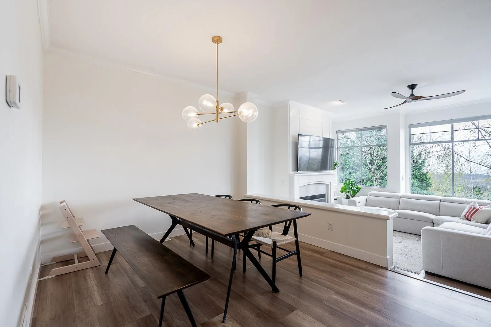 7 2979 Panorama Drive