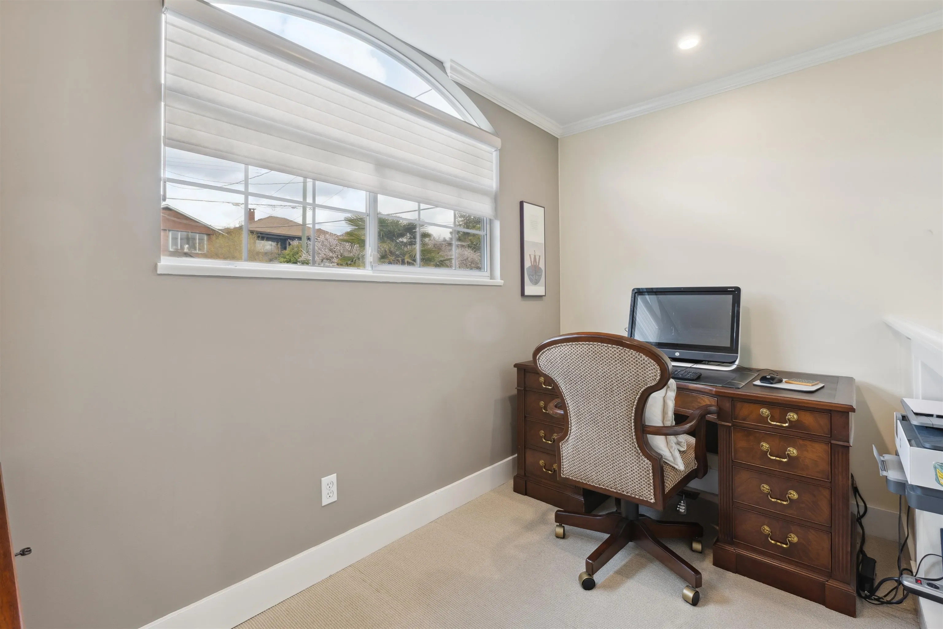 1274 Esquimalt Avenue