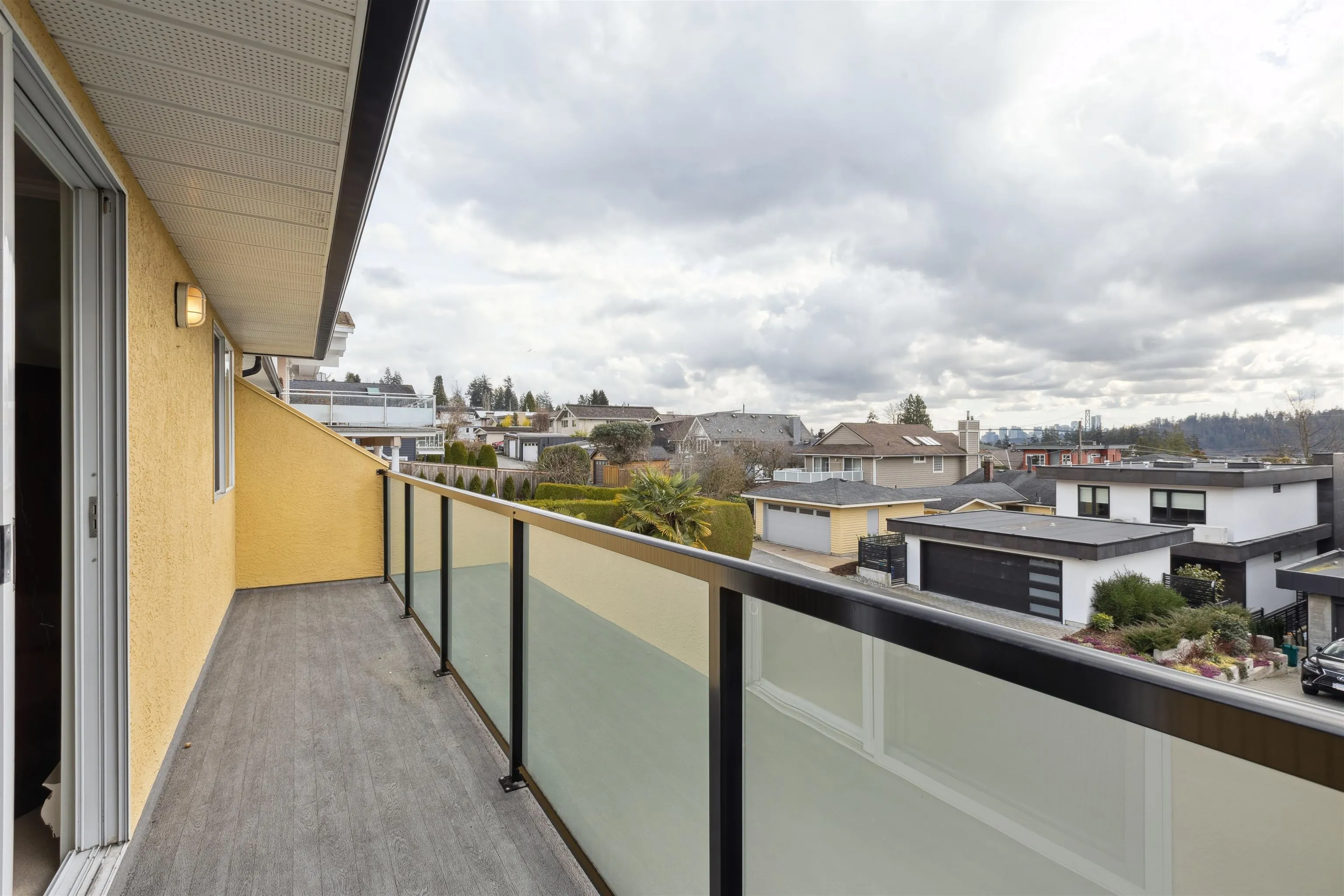 1274 Esquimalt Avenue