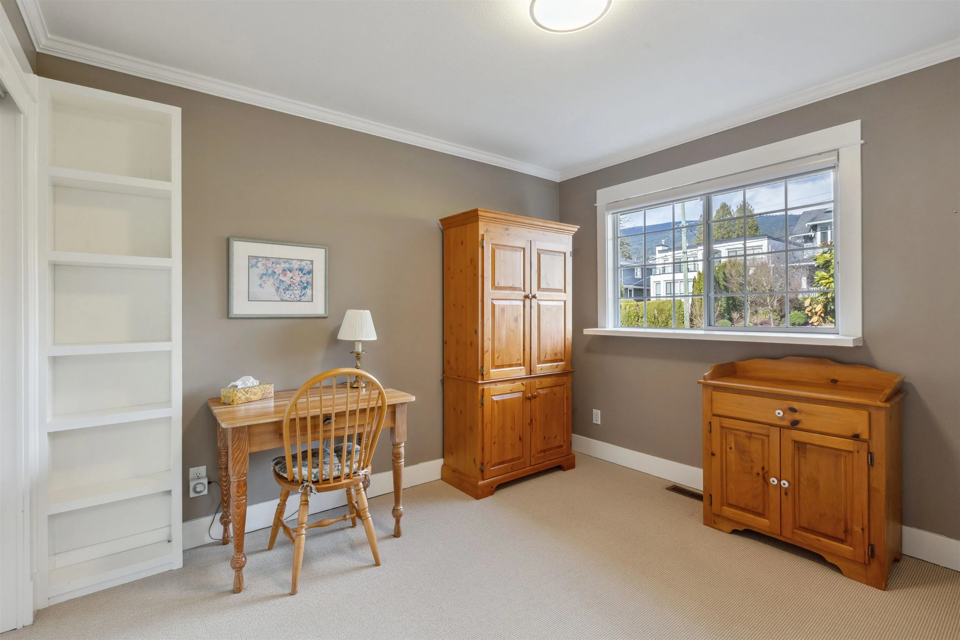 1274 Esquimalt Avenue