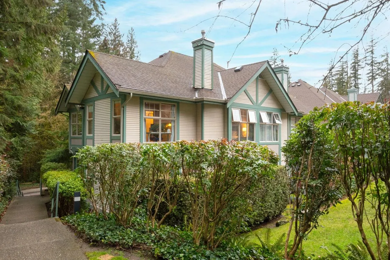 78 65 Foxwood Drive