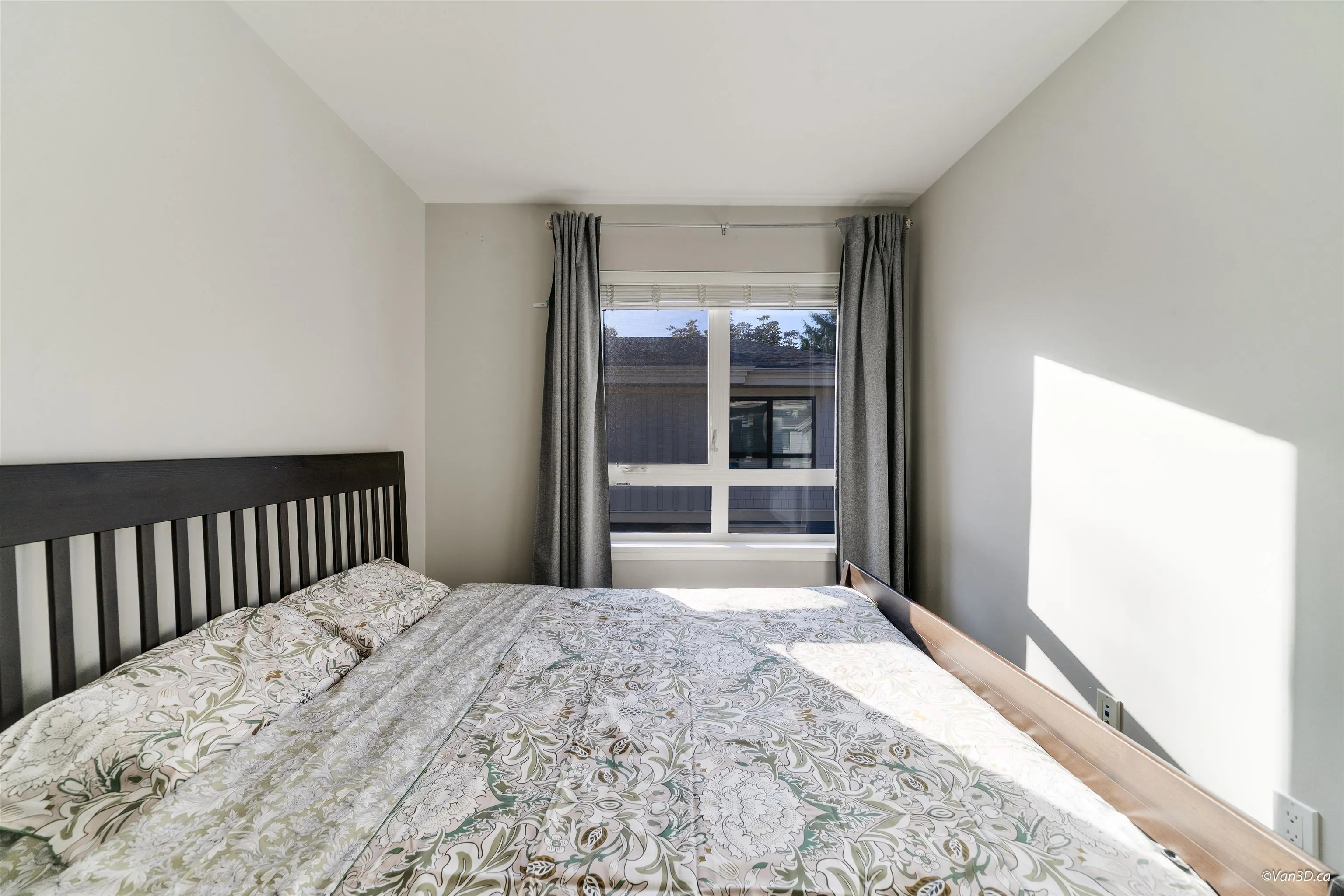 9 6028 Maple Road