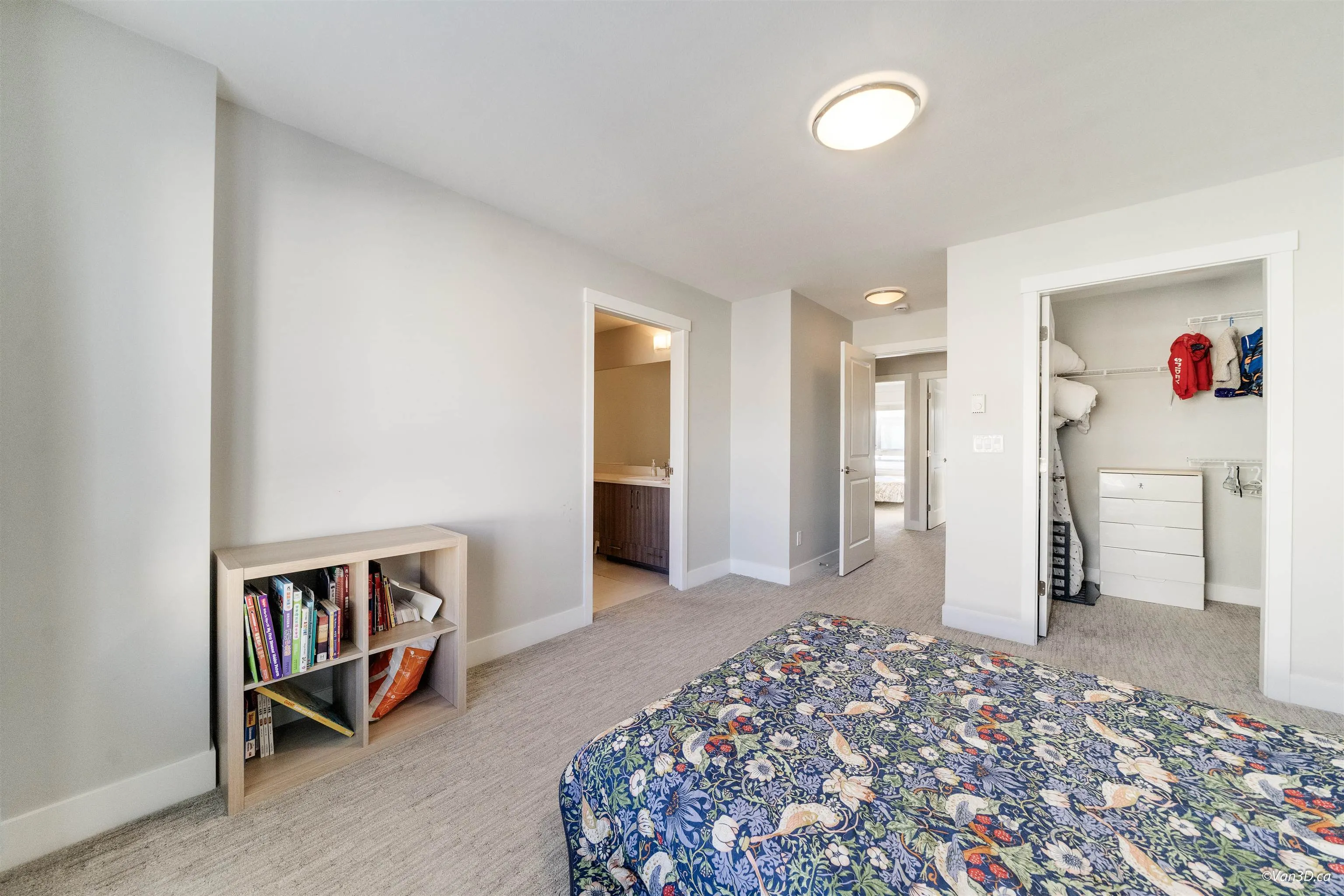 9 6028 Maple Road
