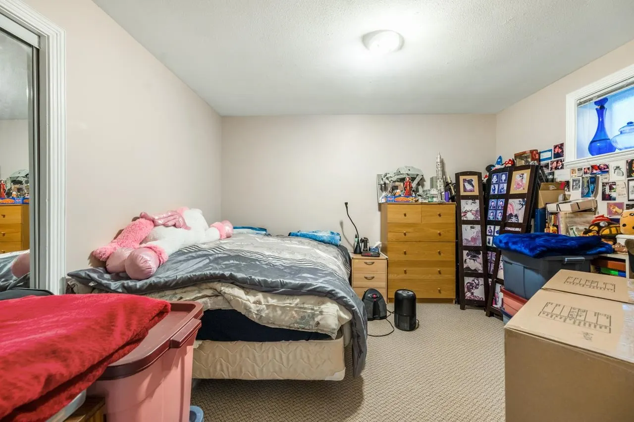 2085 Qualicum Drive
