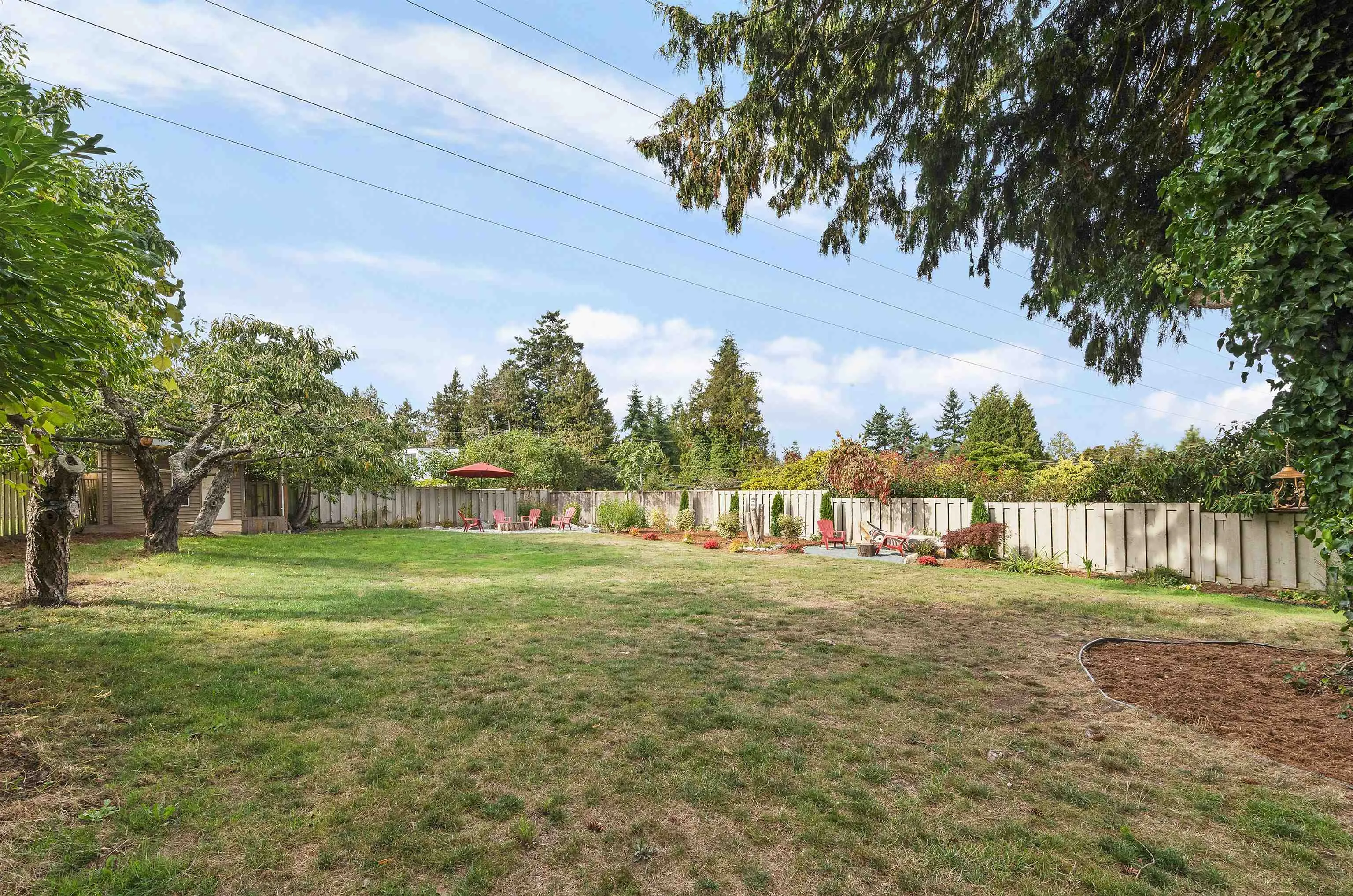 565 Tralee Crescent