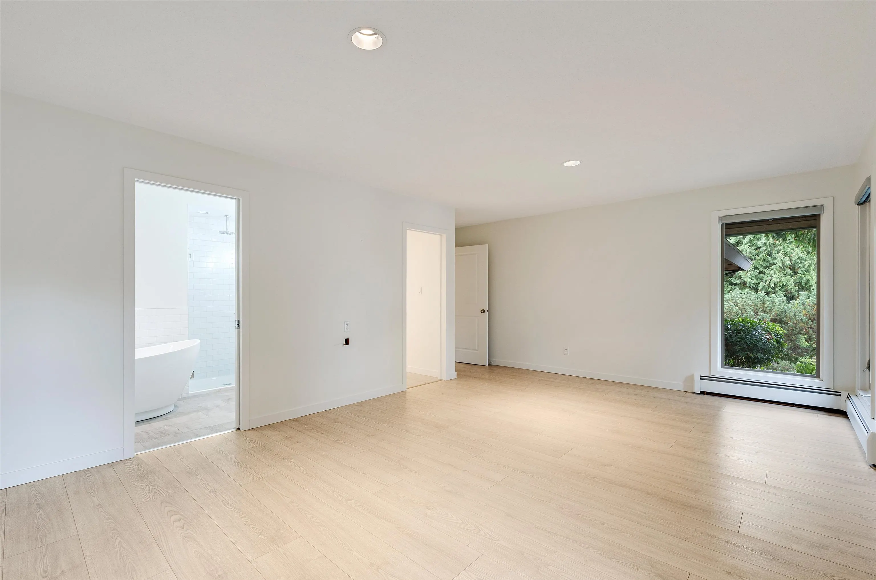 565 Tralee Crescent