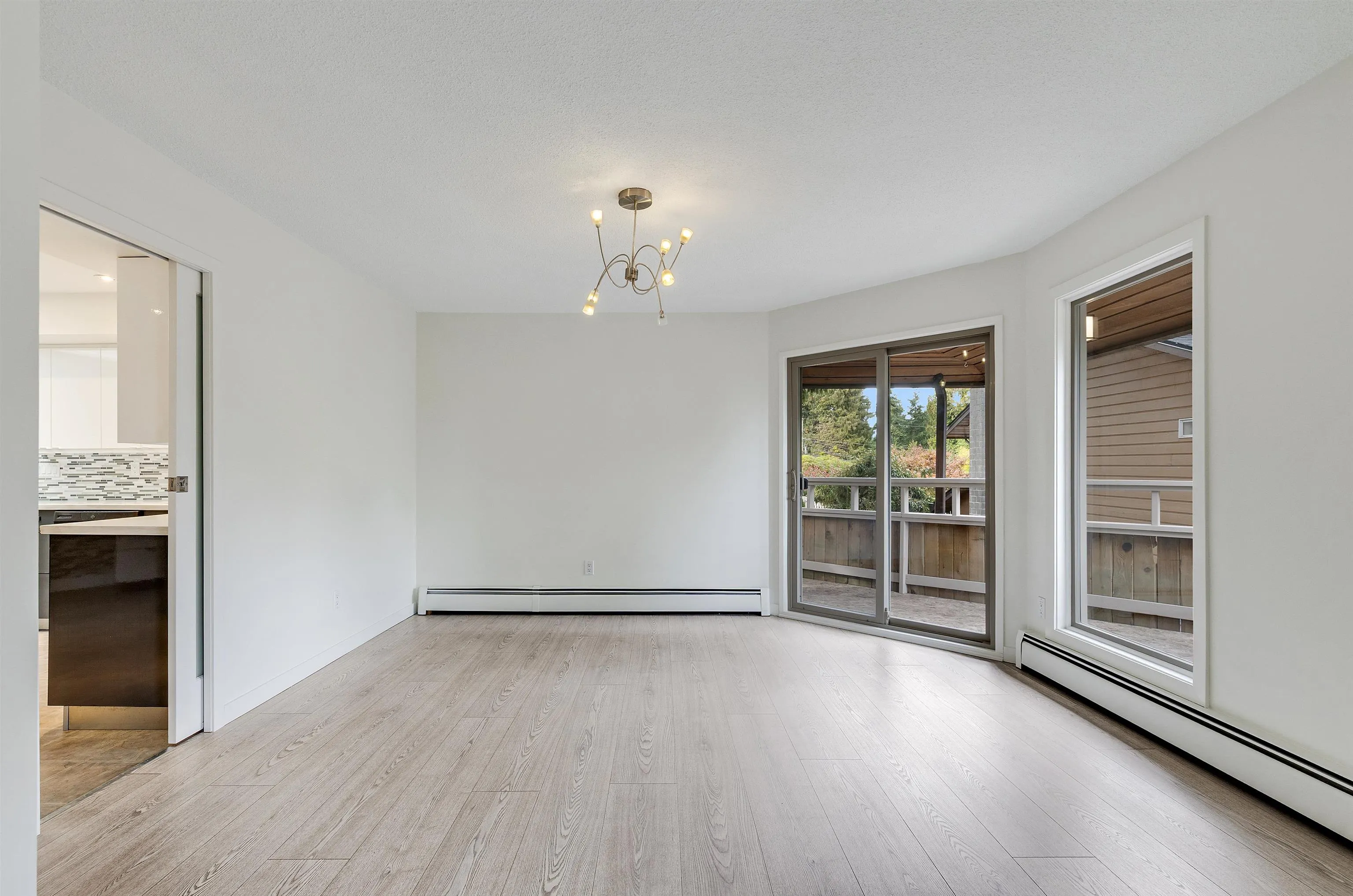 565 Tralee Crescent