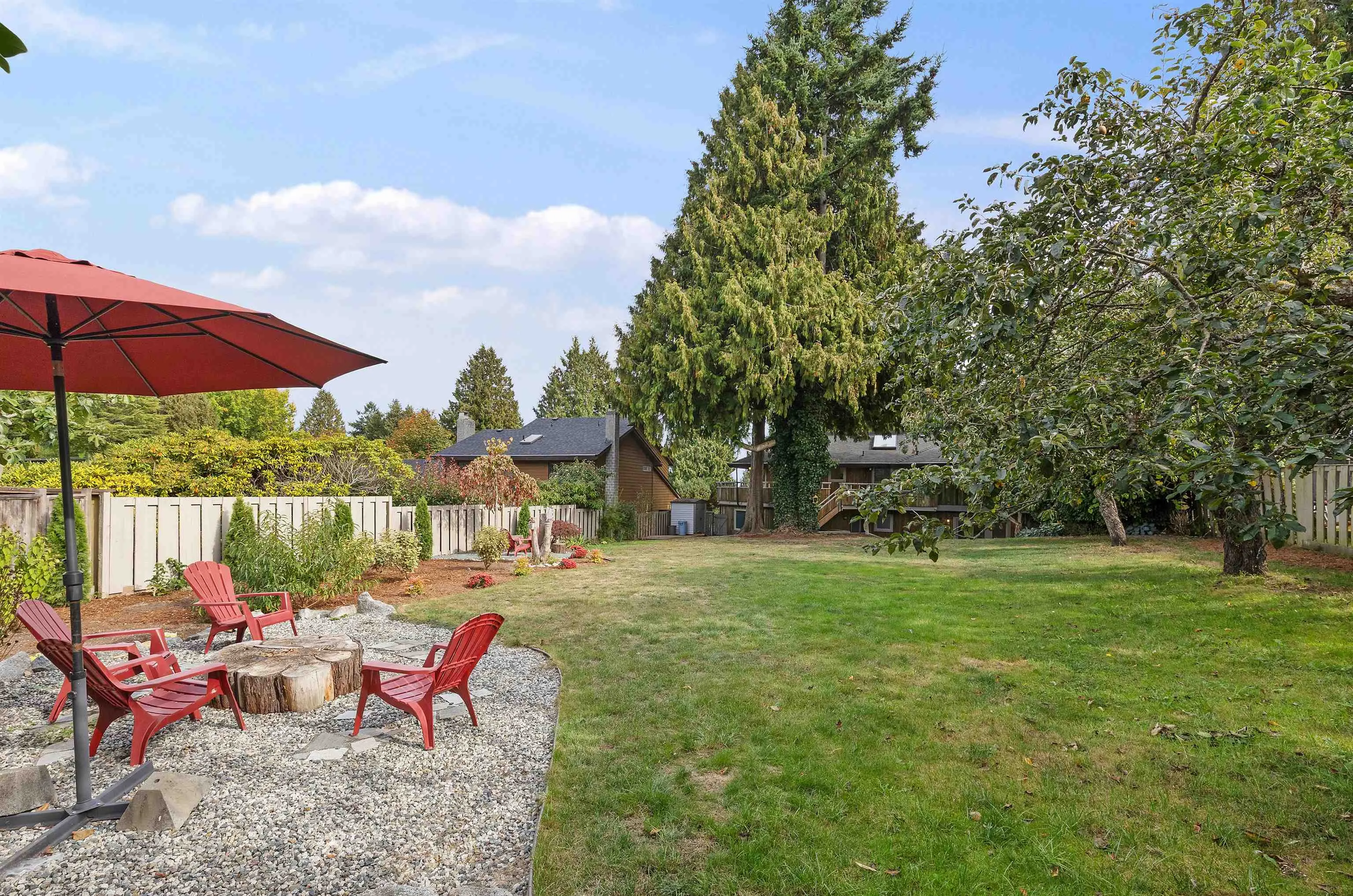 565 Tralee Crescent