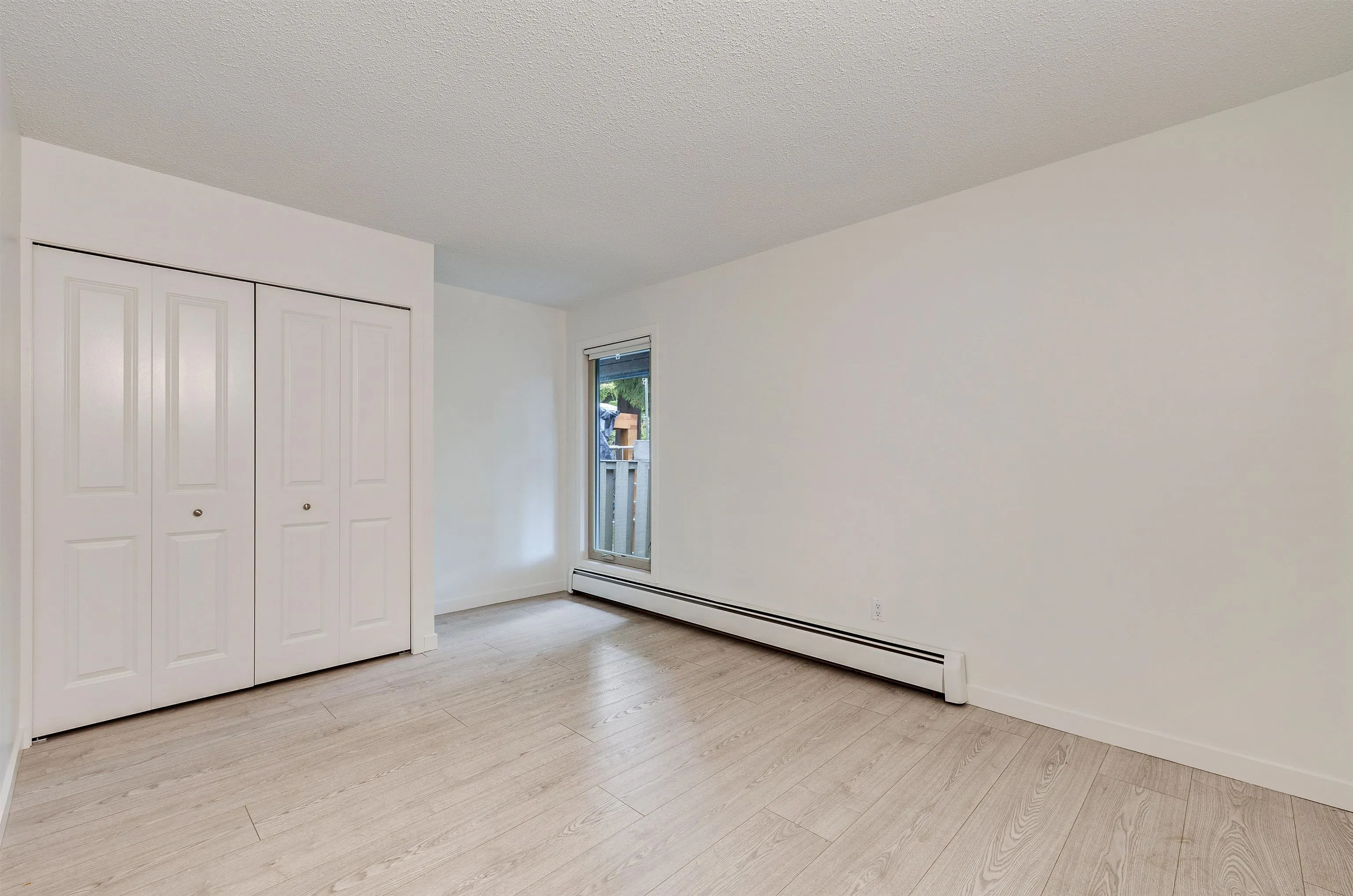 565 Tralee Crescent