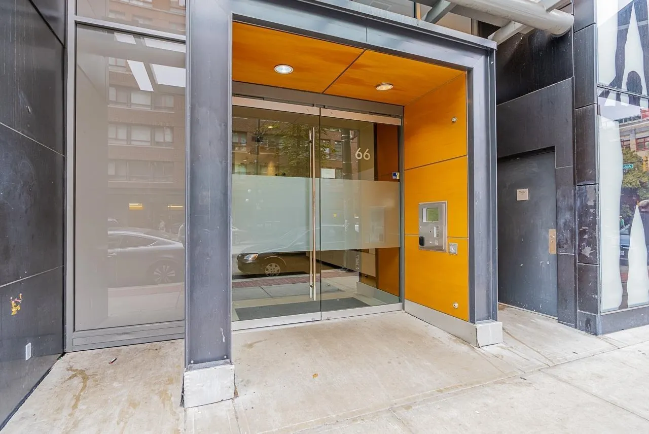 1011 66 W Cordova Street